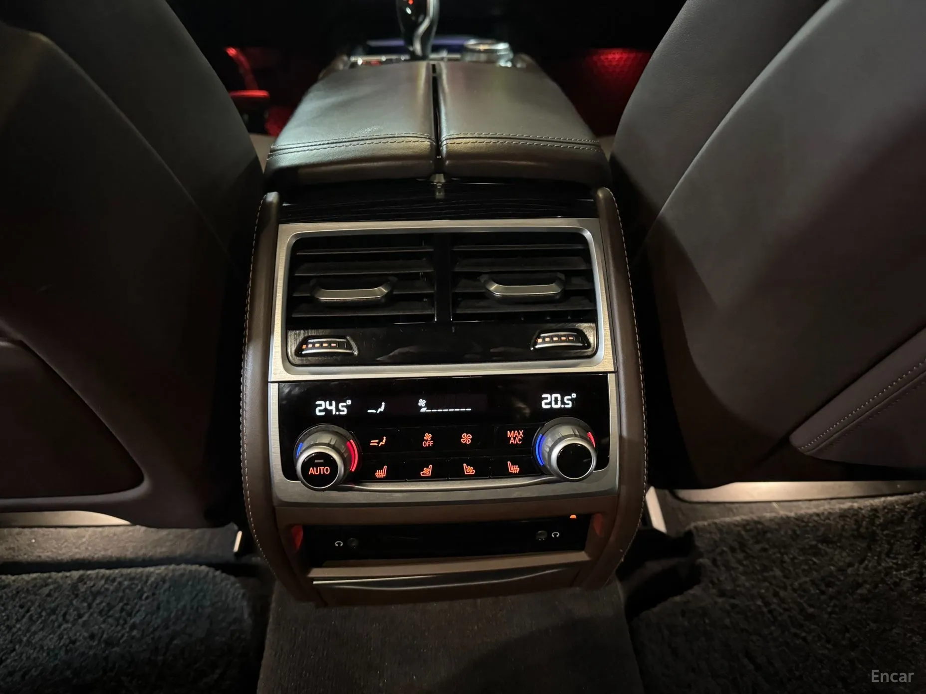 BMW 7 Series (G11) превью 14