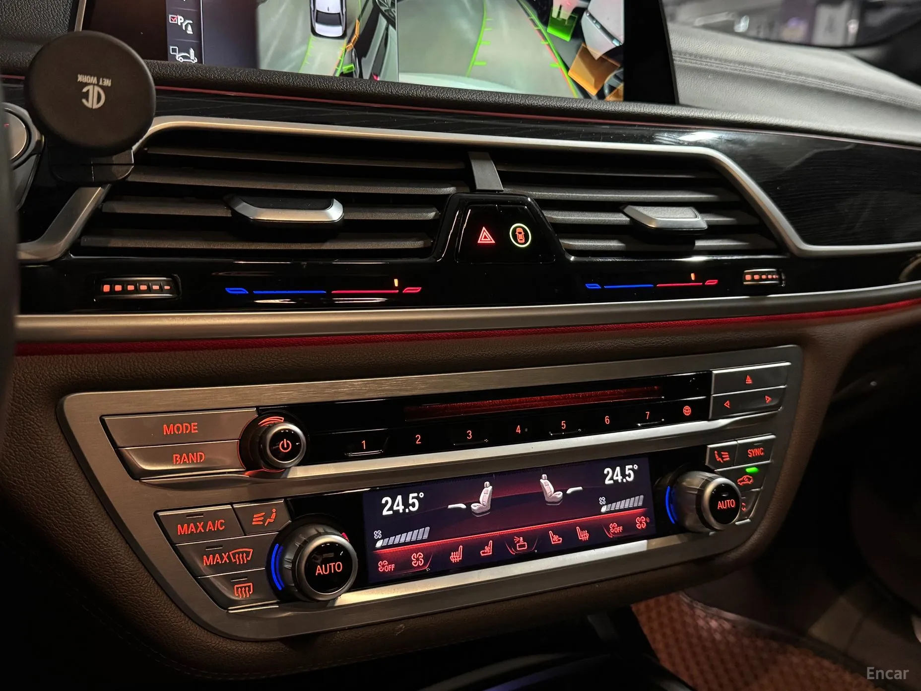 BMW 7 Series (G11) превью 17