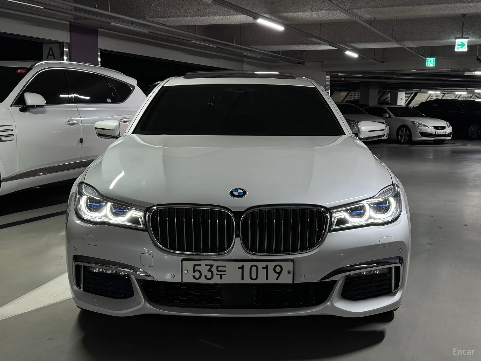 BMW 7 Series (G11) превью 3