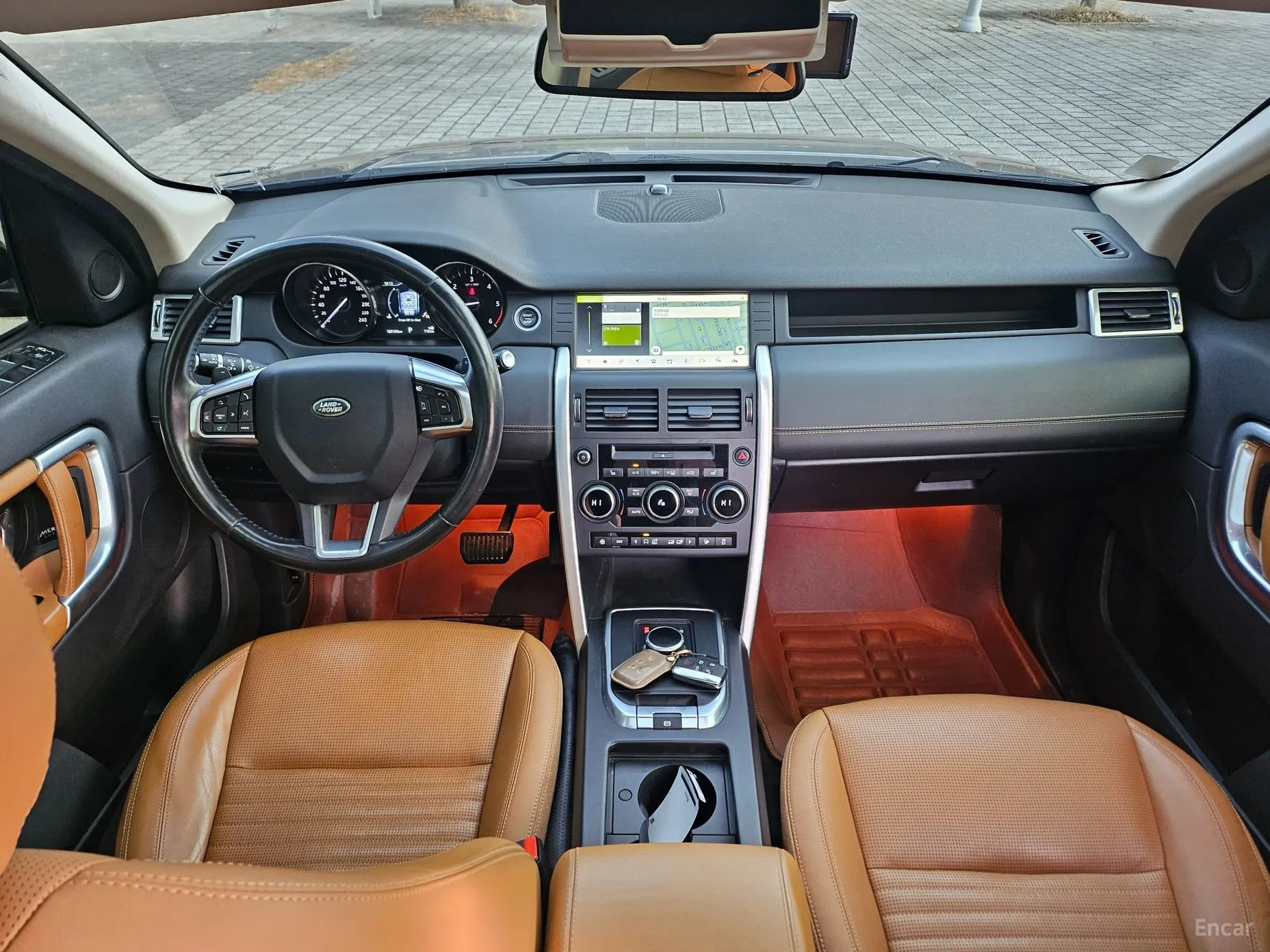 Land Rover Discovery Sports превью 15