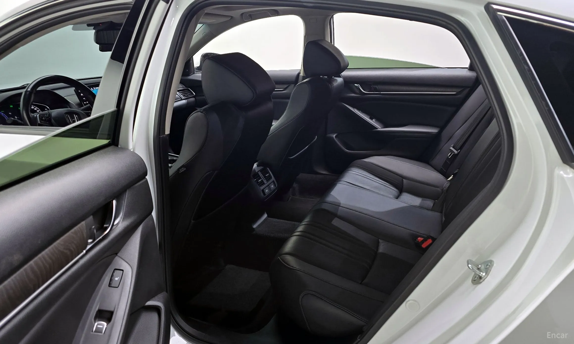 Honda Accord 10th Generation превью 11