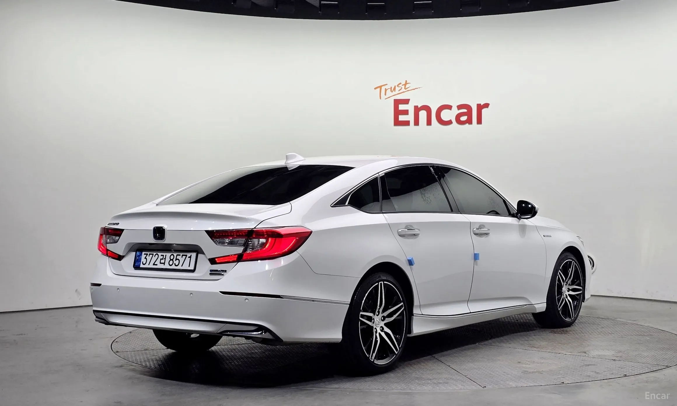 Honda Accord 10th Generation превью 2