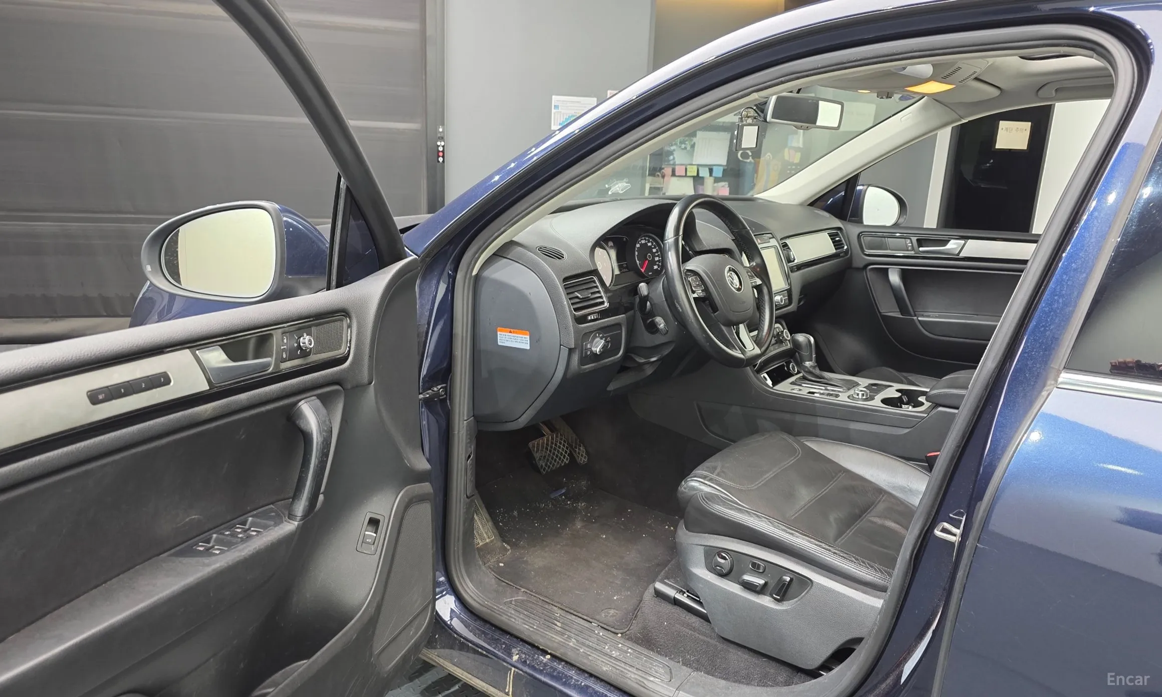 Volkswagen New Touareg превью 10