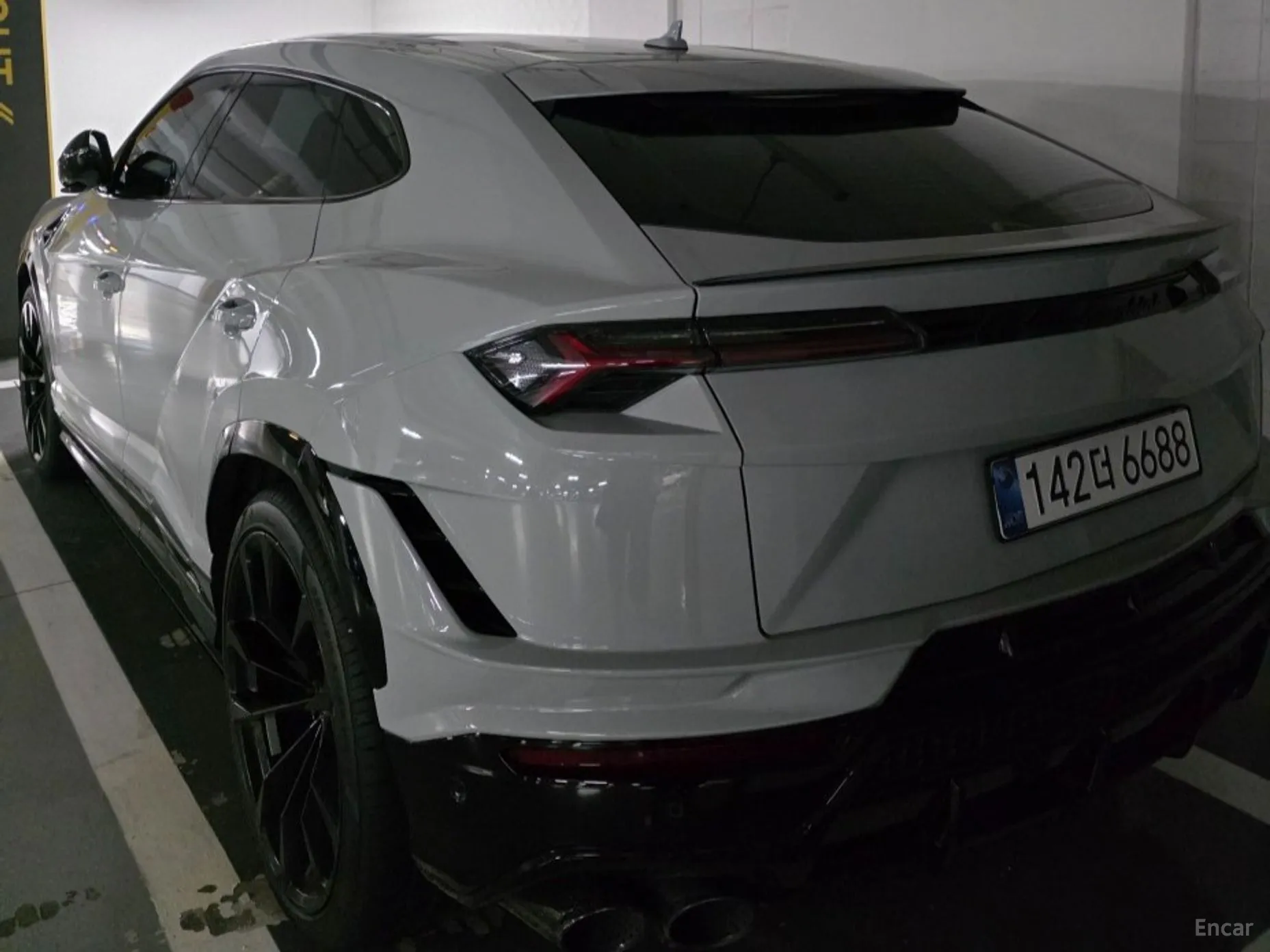 Lamborghini Urus превью 5