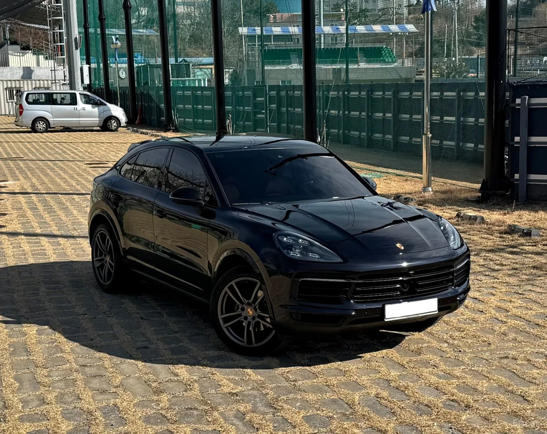 Porsche Cayenne (PO536) превью 17