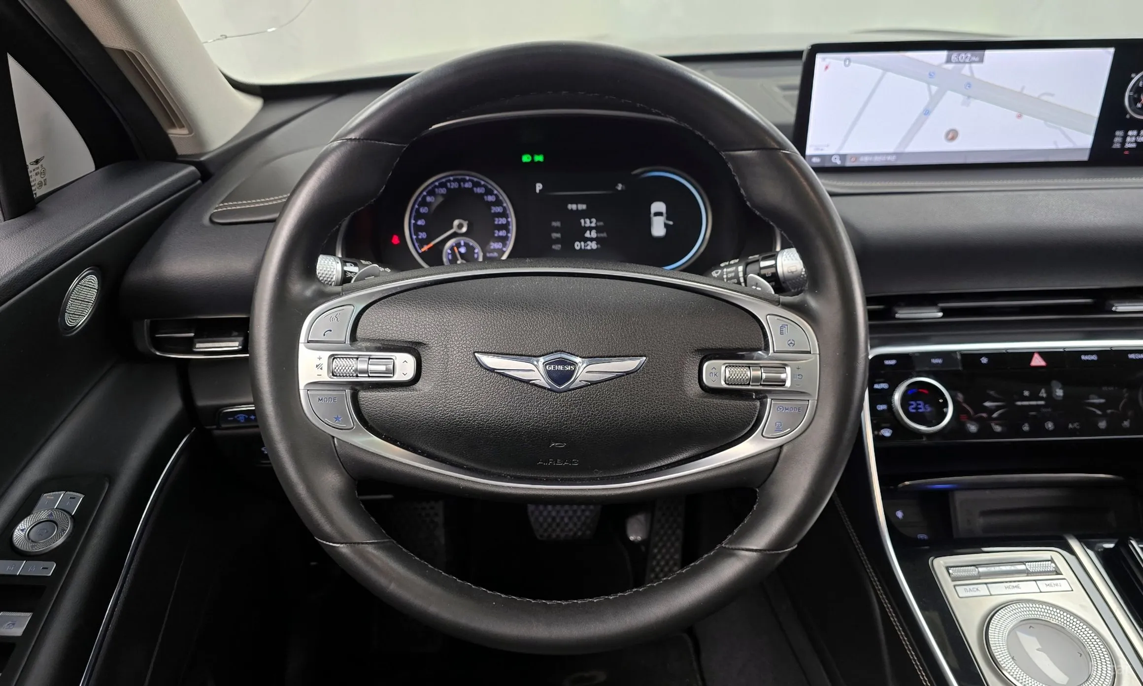 Genesis GV80 превью 13