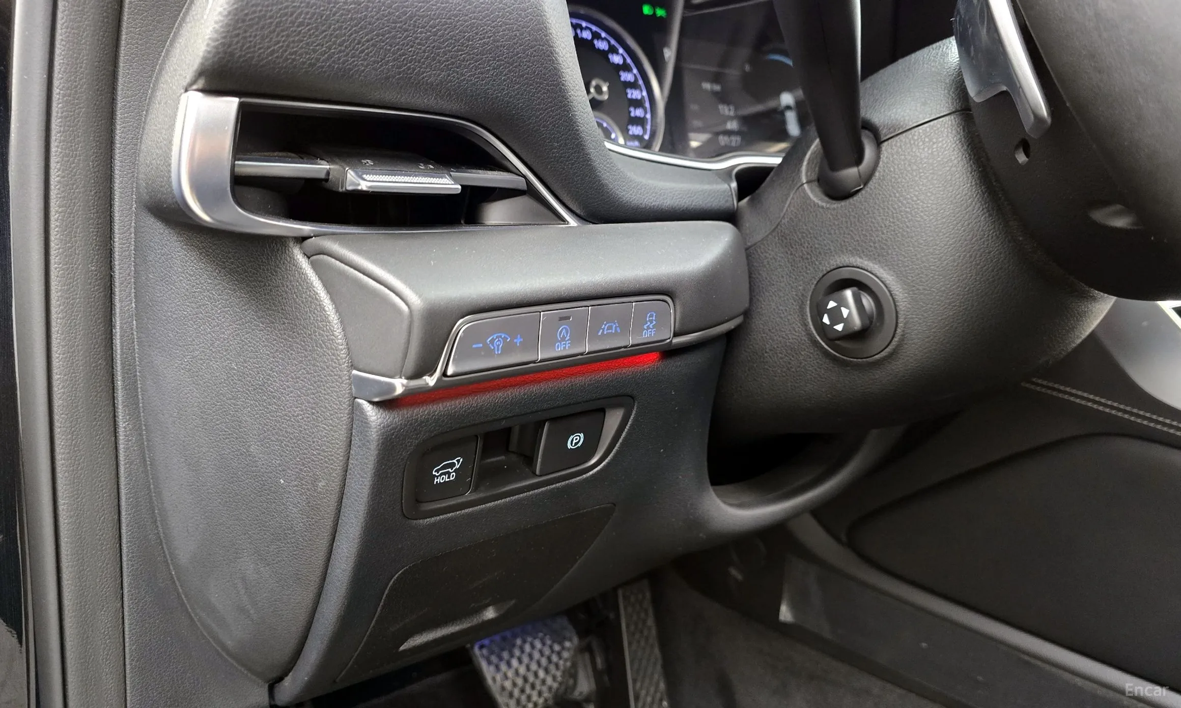 Genesis GV80 превью 17