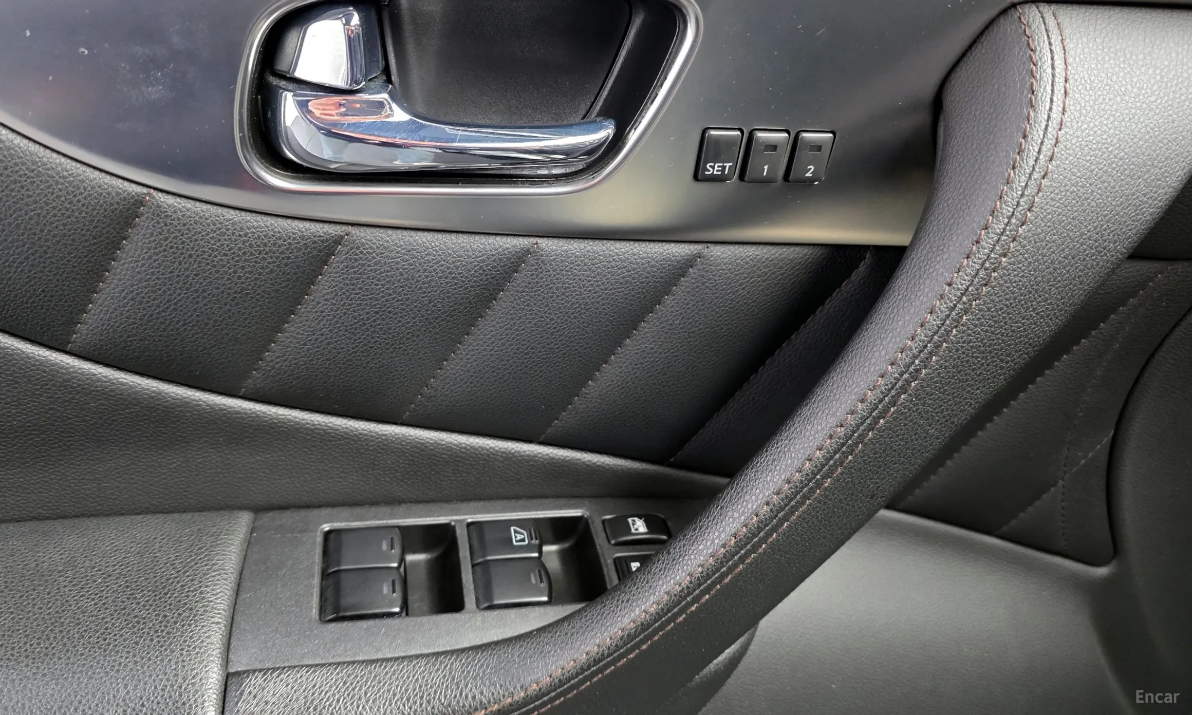 Infiniti FX35 превью 18