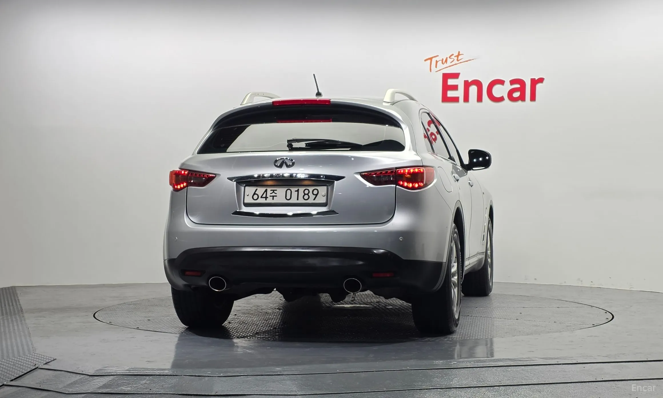 Infiniti FX35 превью 4