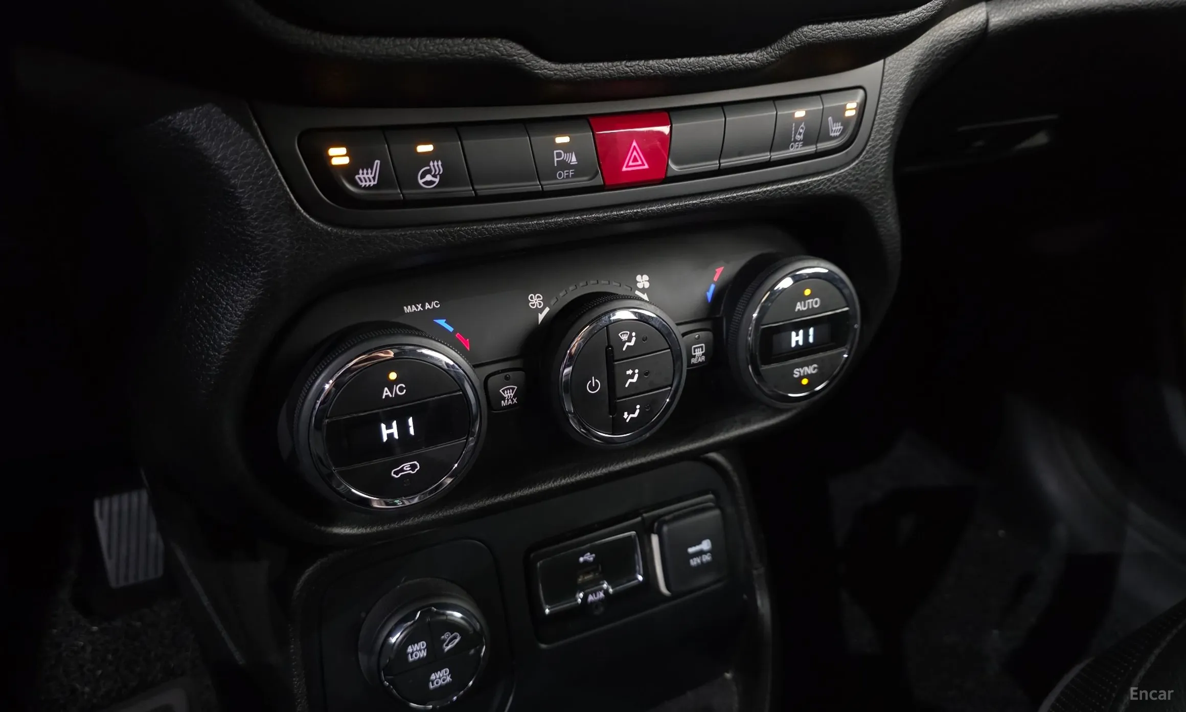 Jeep Renegade превью 16