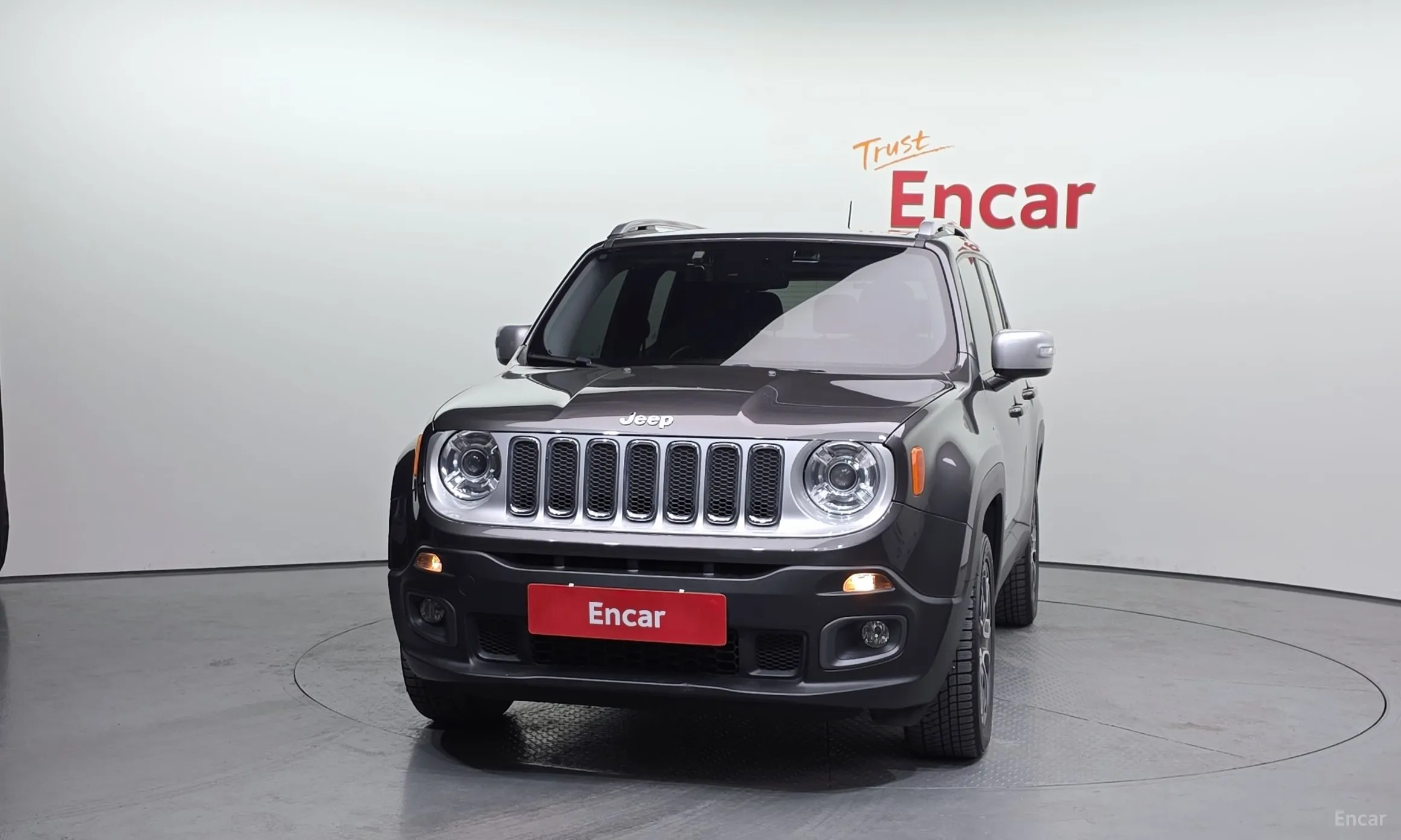 Jeep Renegade превью 3