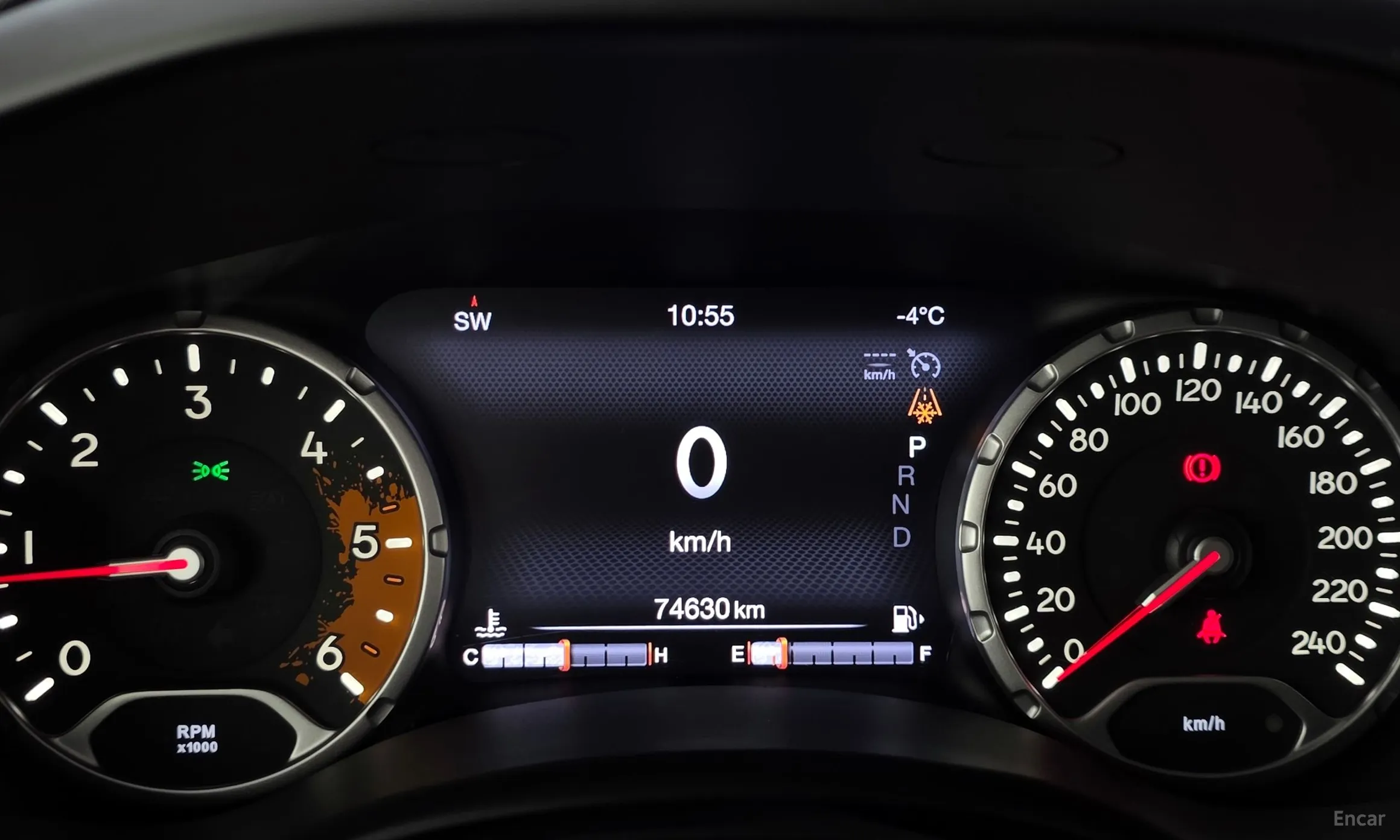 Jeep Renegade превью 8