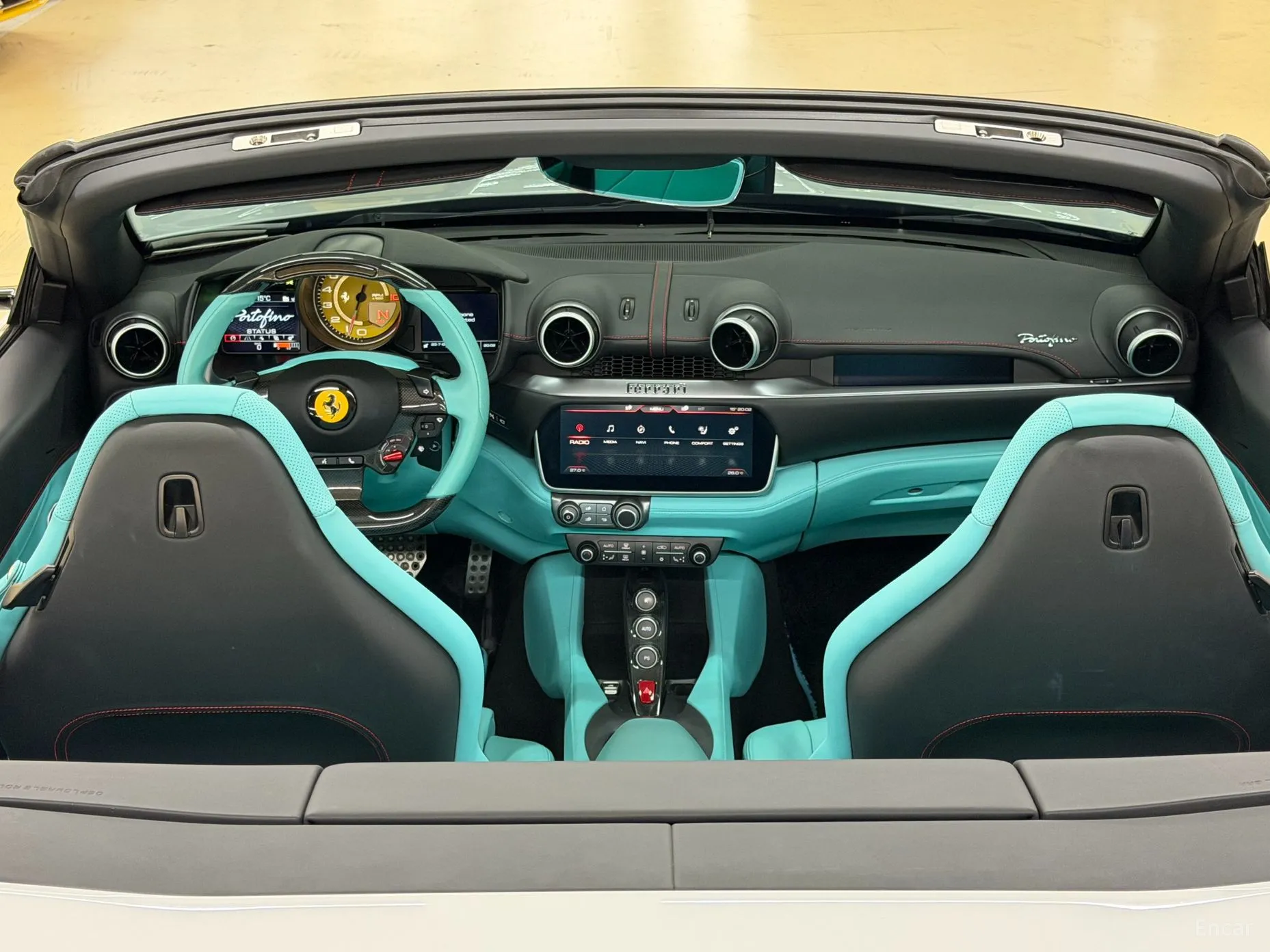 Ferrari Portofino превью 17