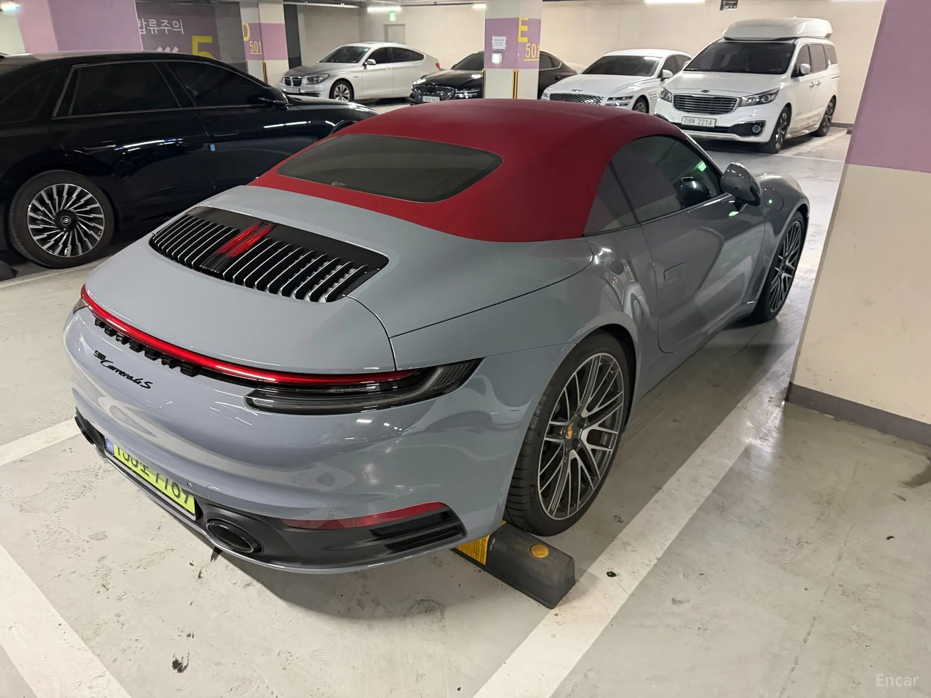 Porsche 911 (992) превью 5