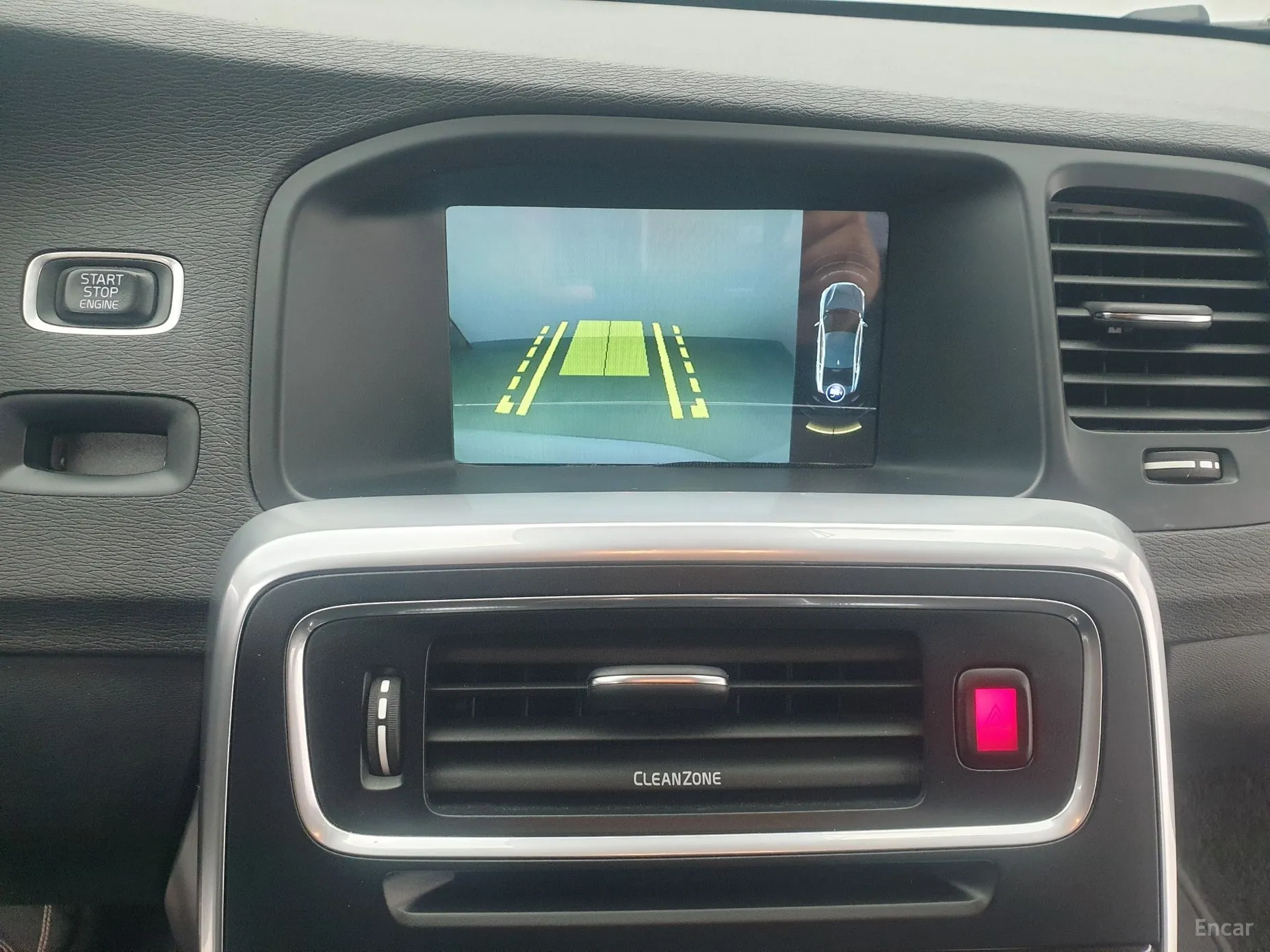 Volvo S60 превью 14