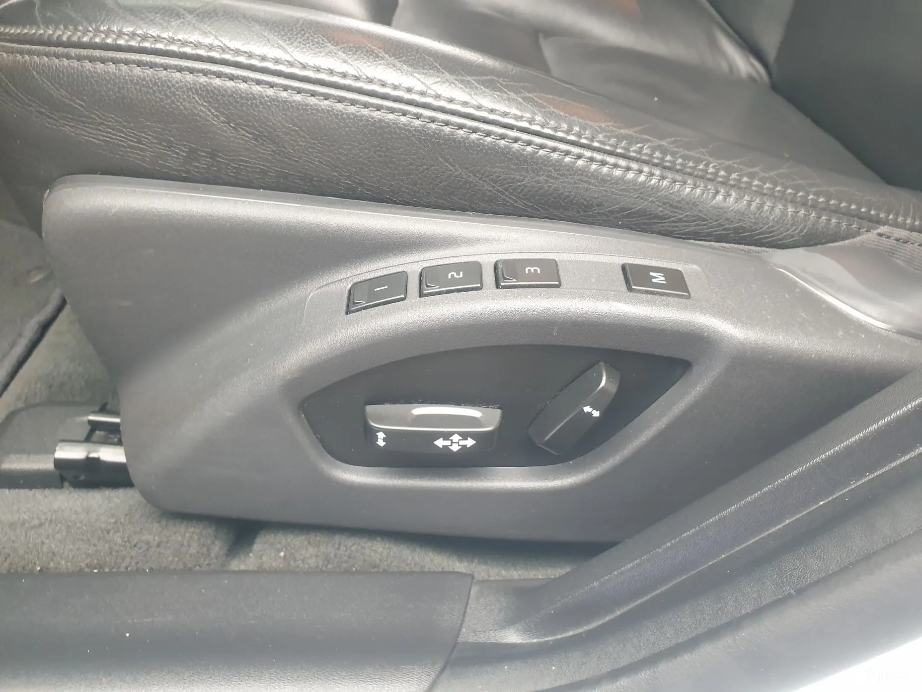 Volvo S60 превью 17