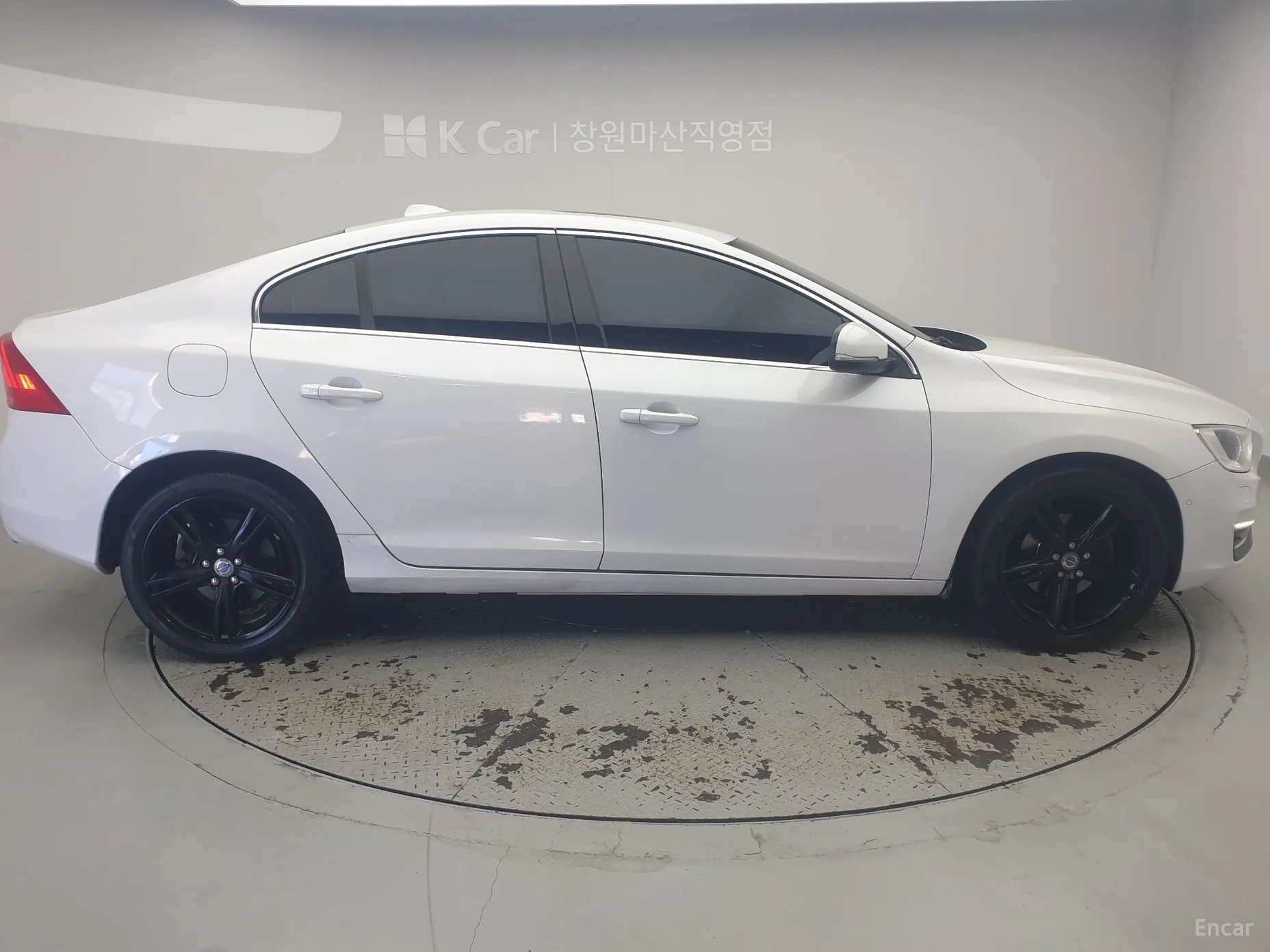 Volvo S60 превью 4