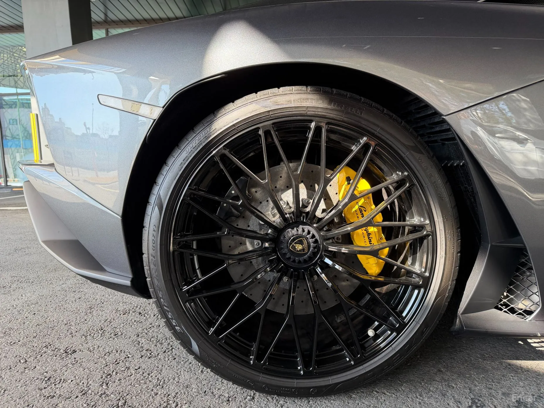 Lamborghini Aventador превью 4