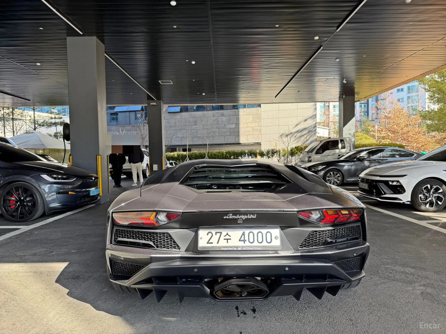 Lamborghini Aventador превью 6