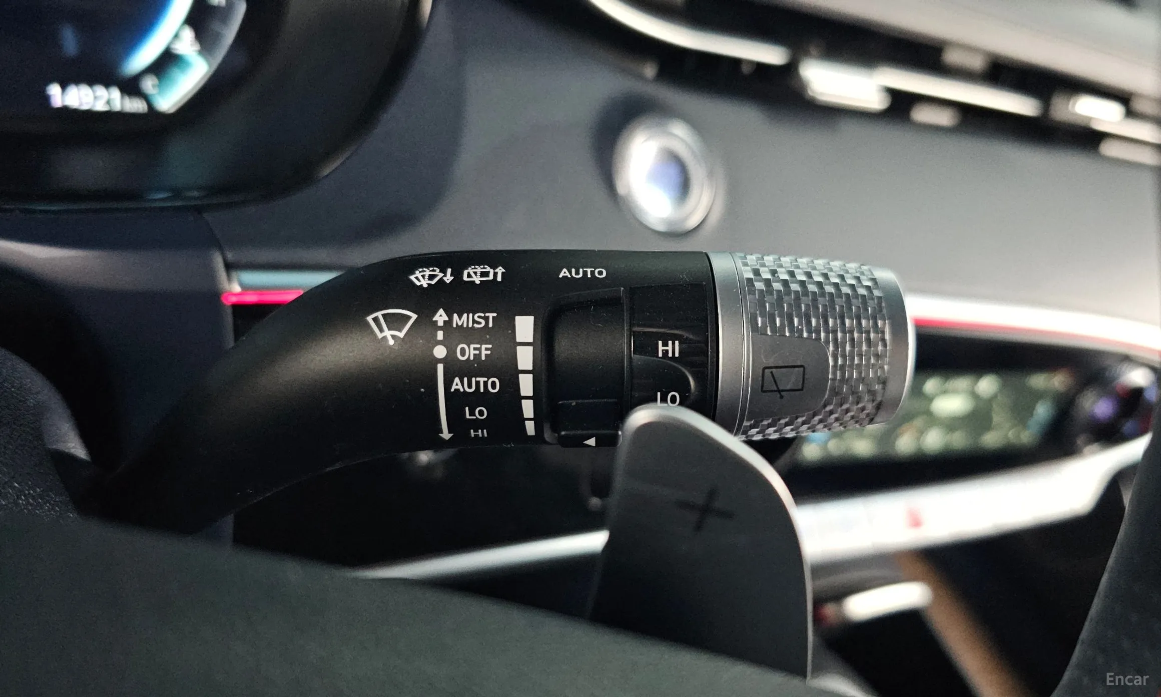 Genesis GV70 превью 19