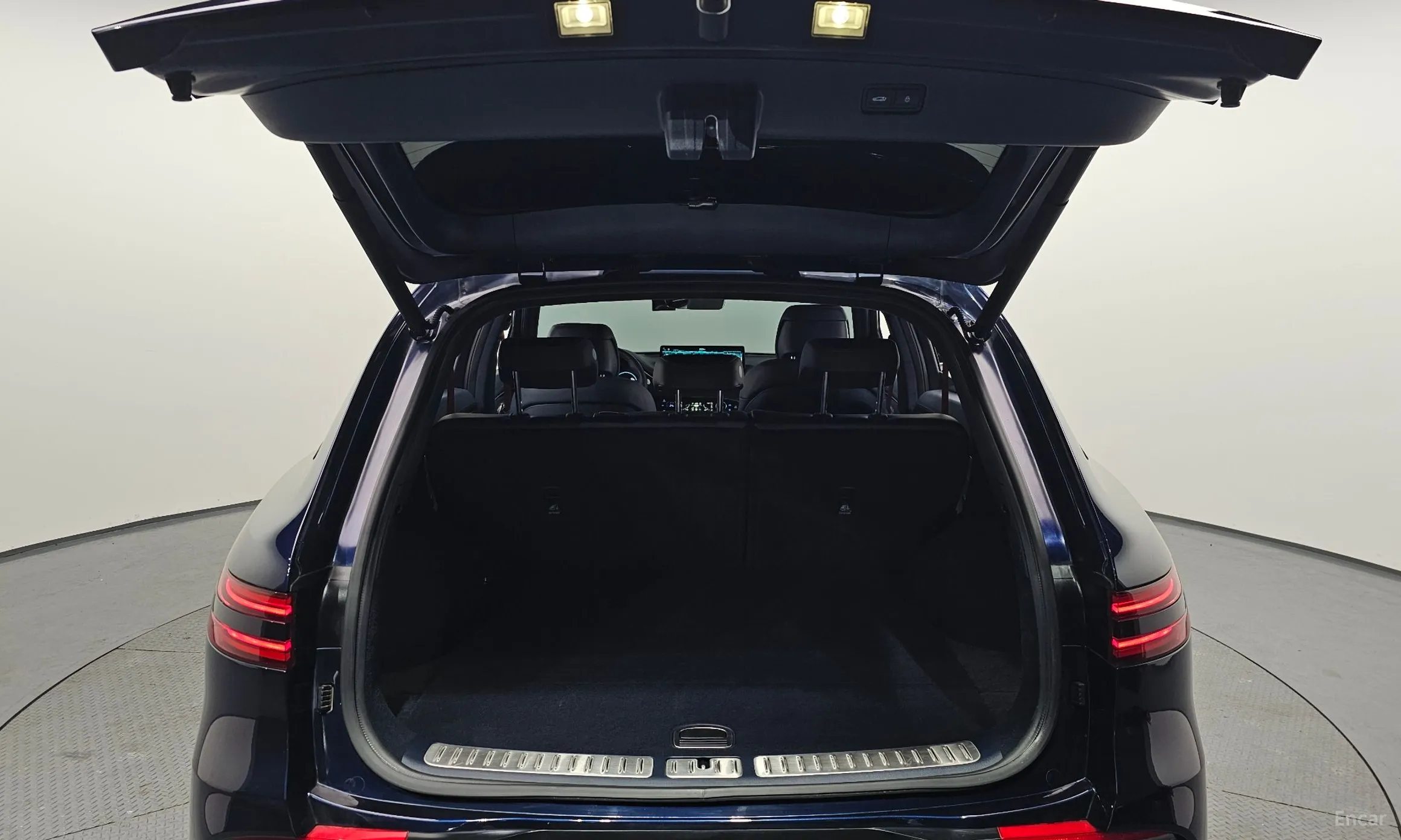 Genesis GV70 превью 20