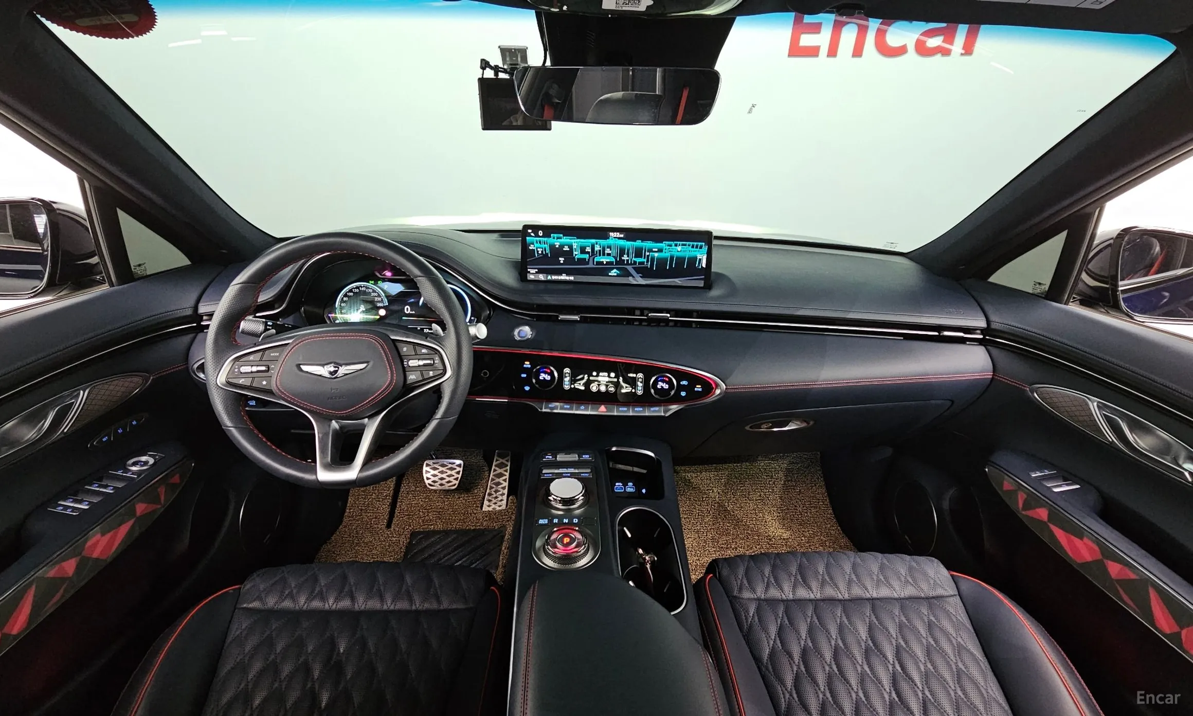 Genesis GV70 превью 7