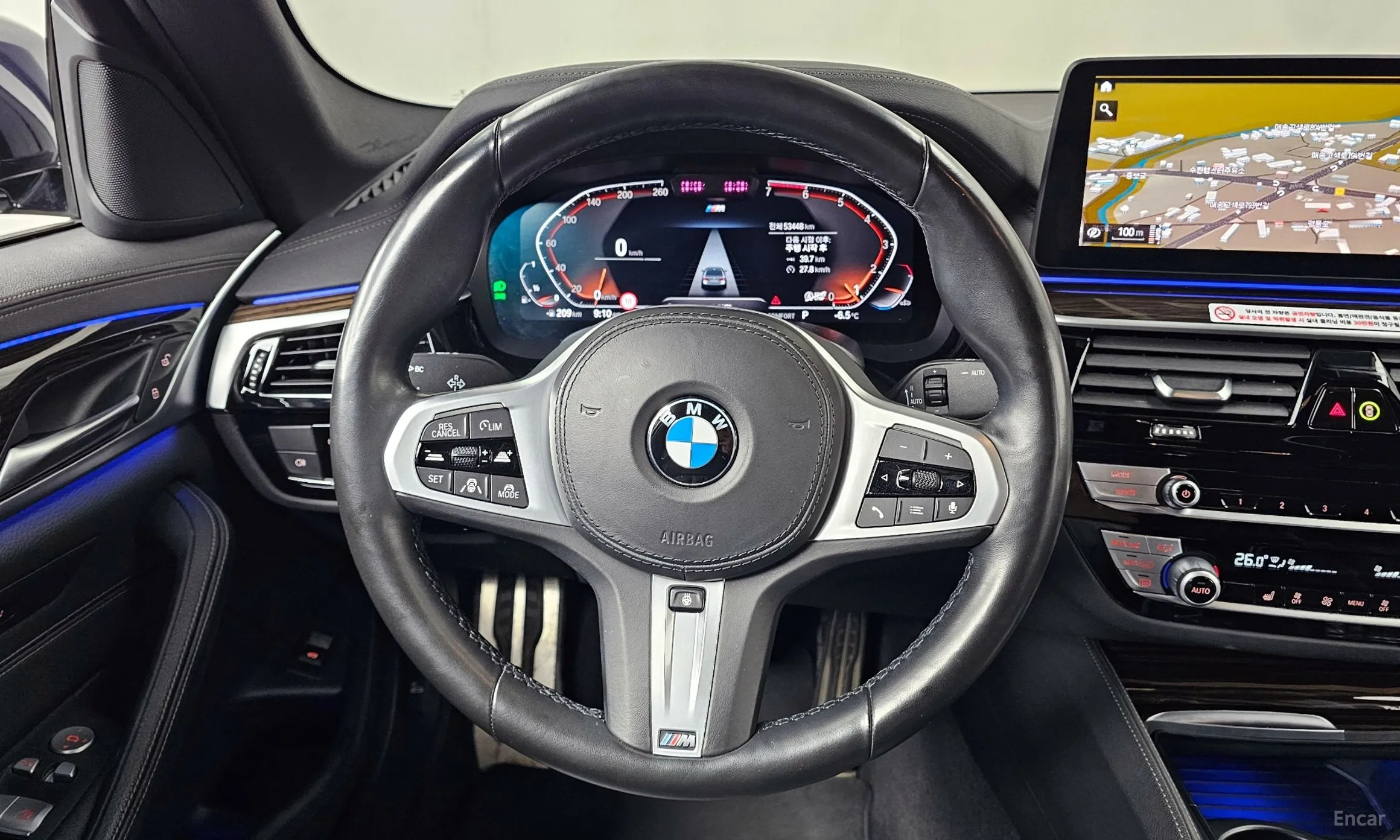 BMW 5 Series (G30) превью 13