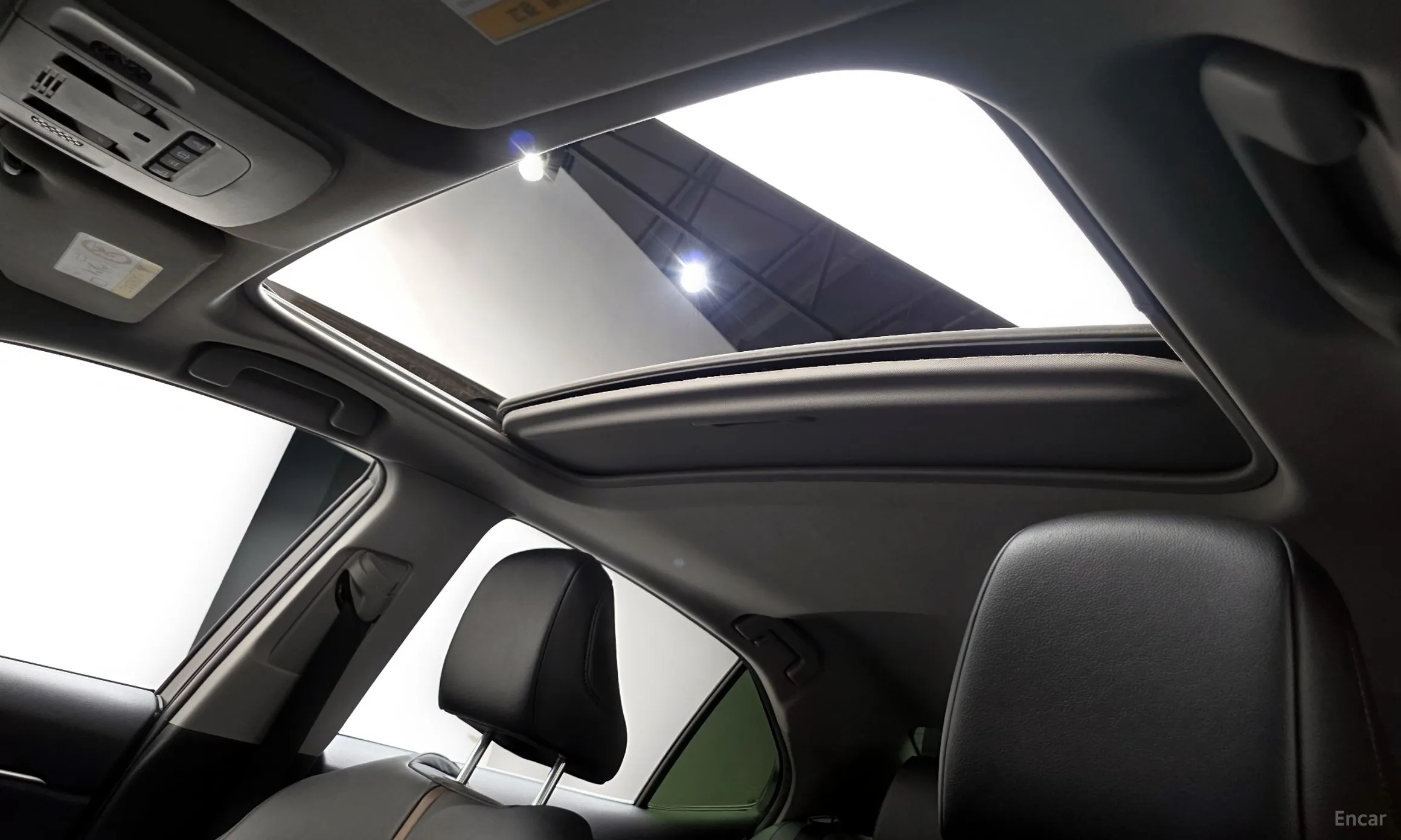 Toyota Camry (XV70) превью 18