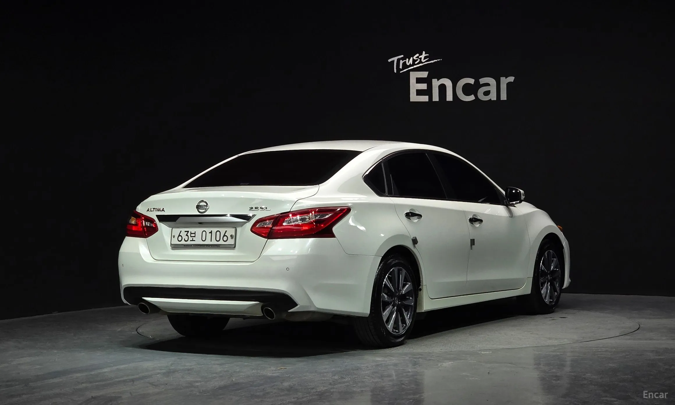Nissan Altima превью 2