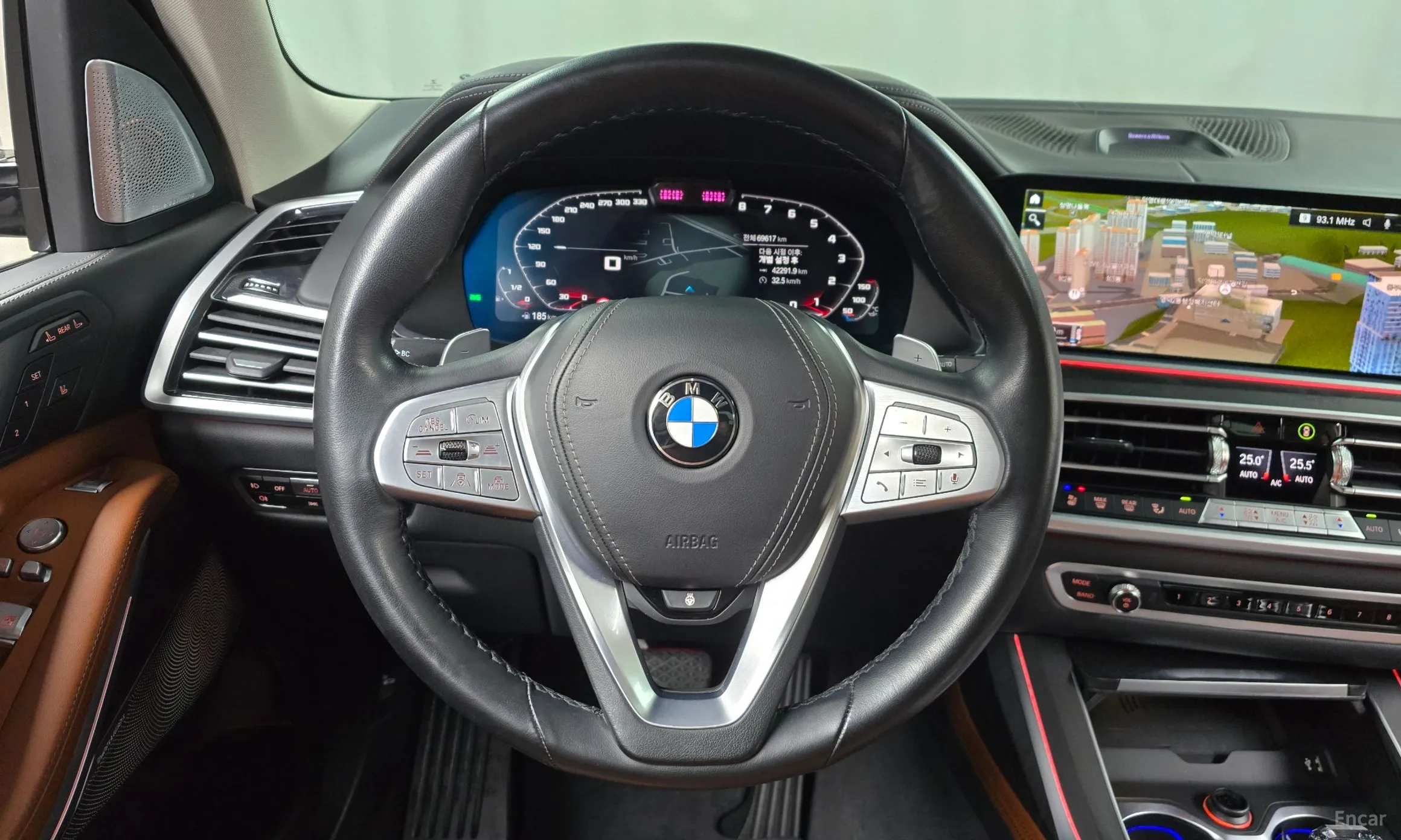 BMW X7 (G07) превью 13