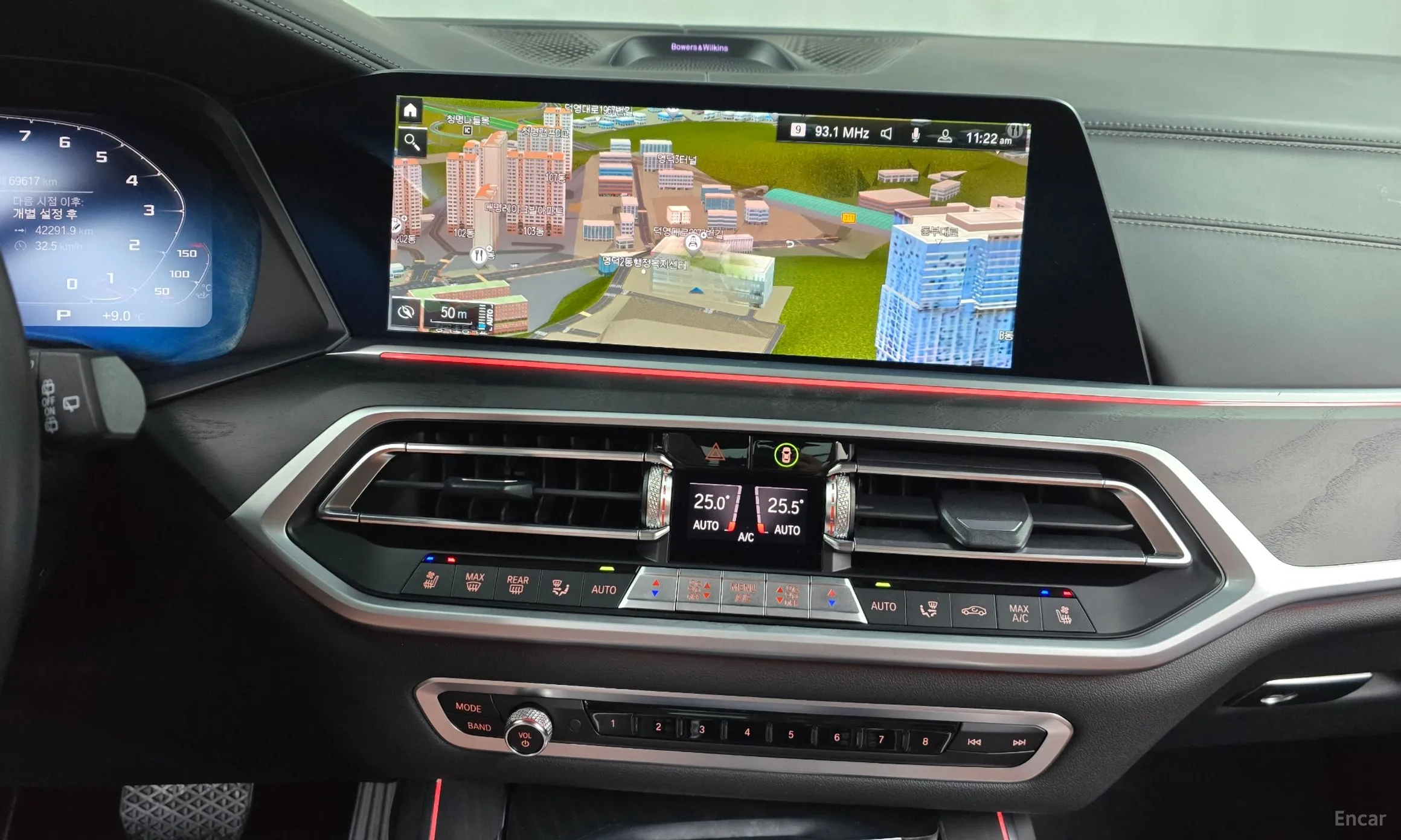 BMW X7 (G07) превью 14