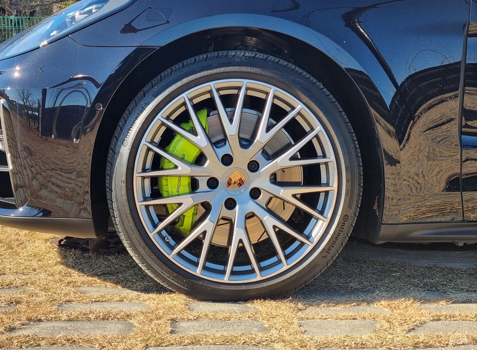 Porsche Panamera (976) превью 10