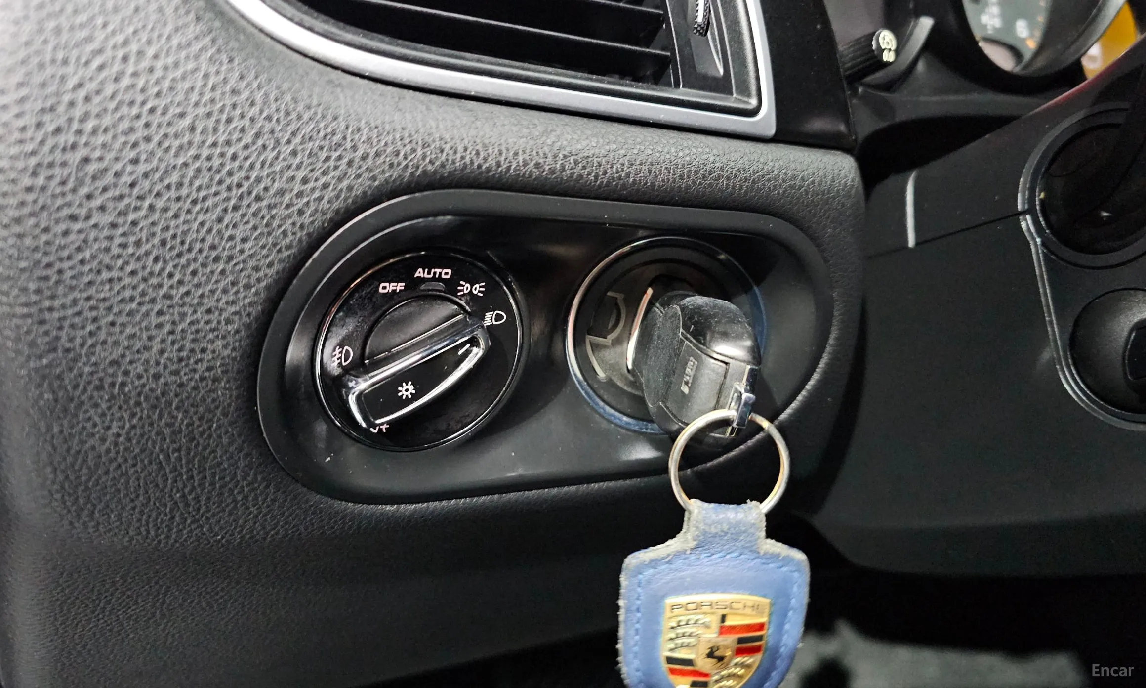 Porsche Macan превью 14