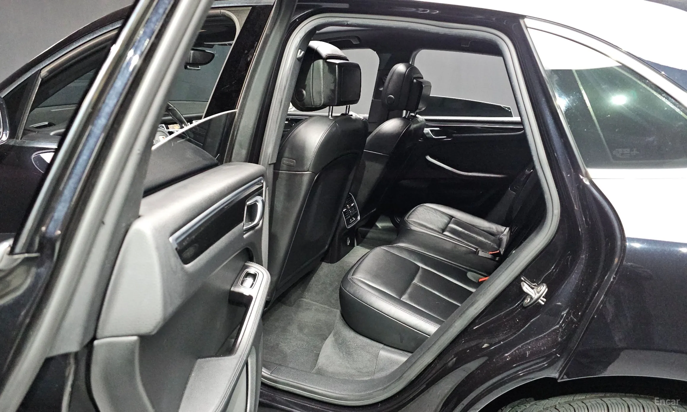 Porsche Macan превью 19