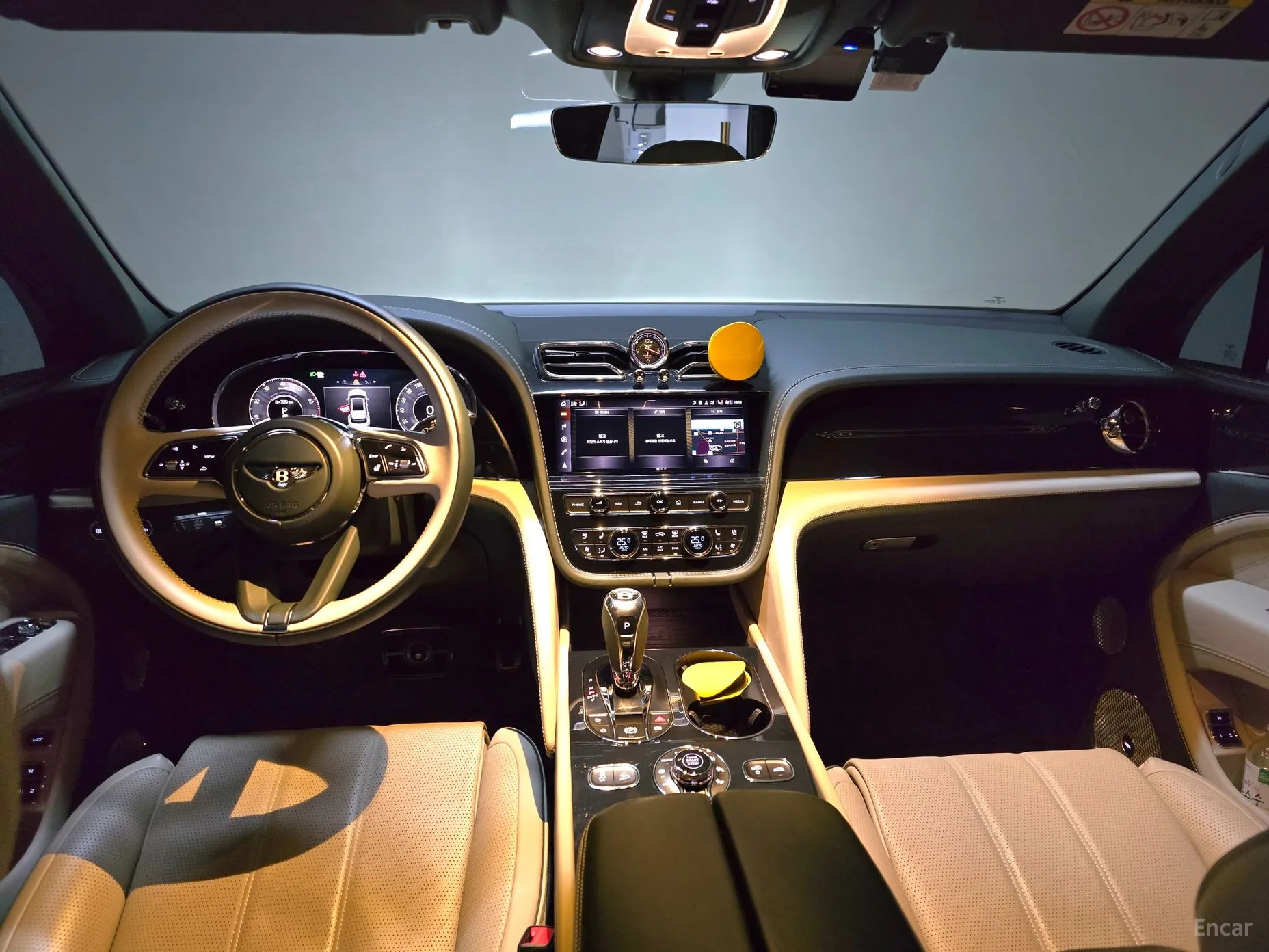 Bentley Bentayga превью 13
