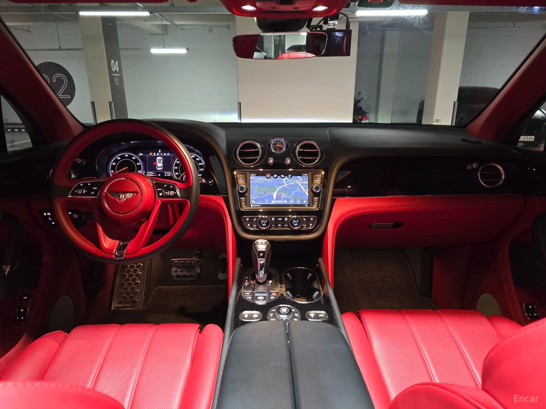 Bentley Bentayga превью 11