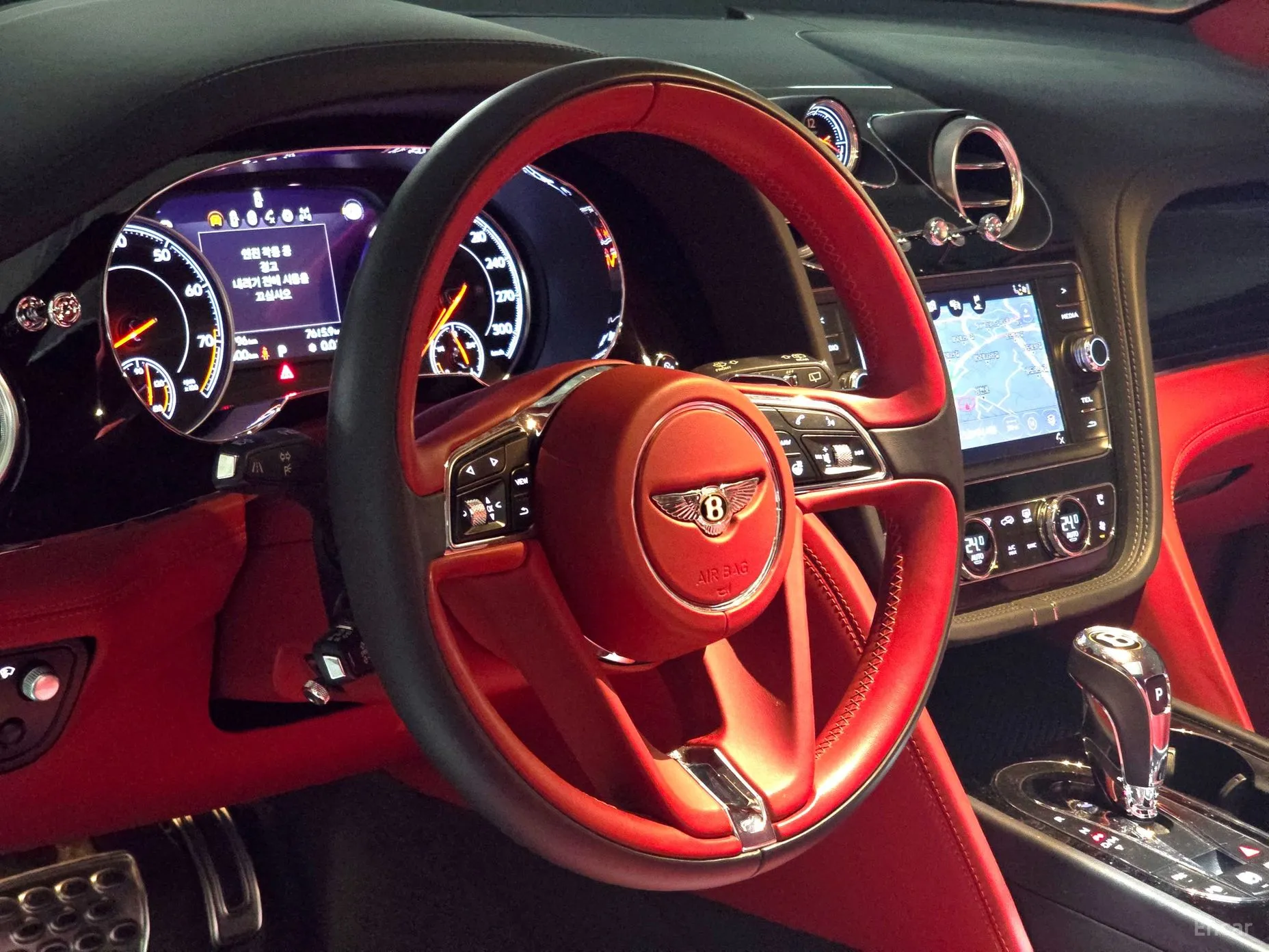 Bentley Bentayga превью 13