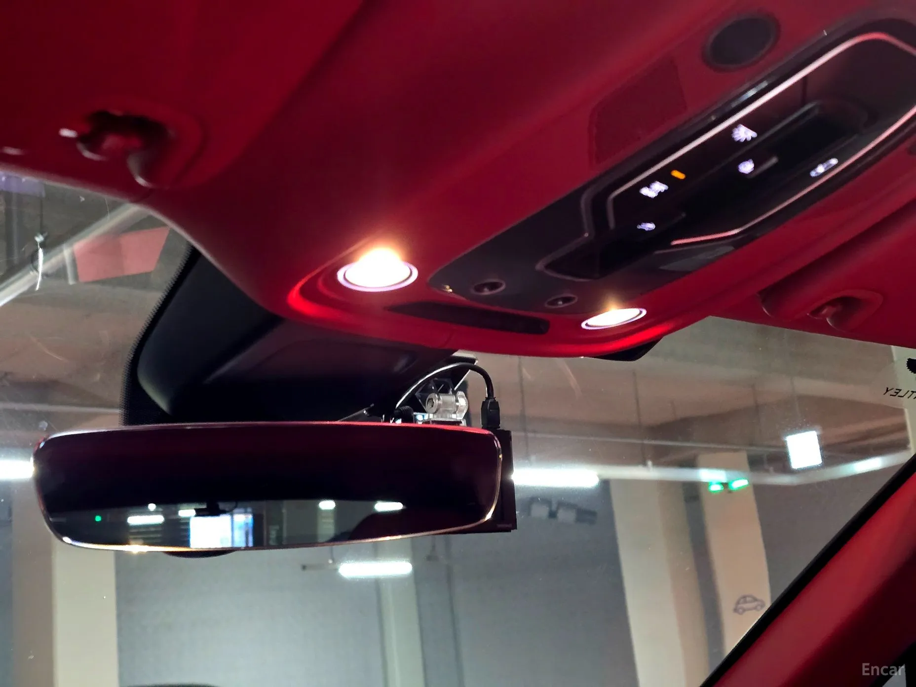 Bentley Bentayga превью 15