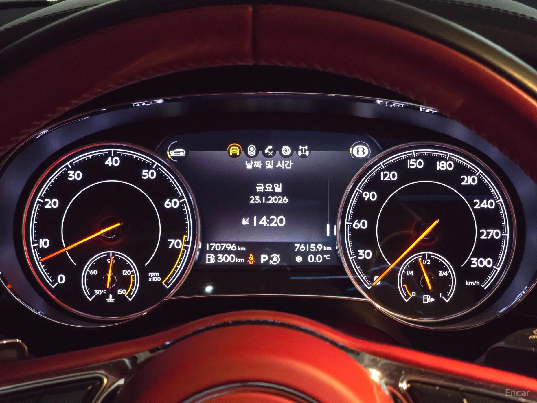 Bentley Bentayga превью 19