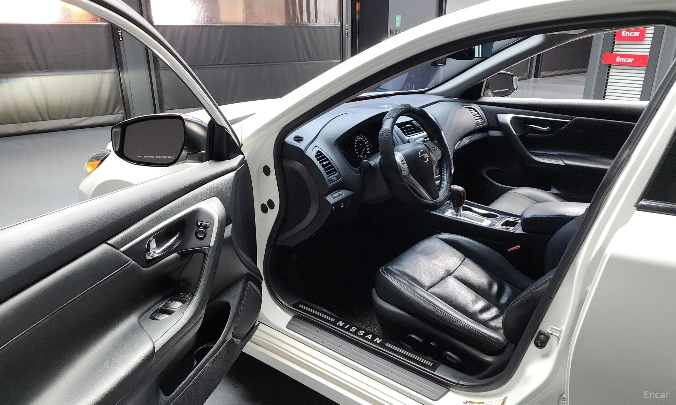 Nissan Altima превью 10