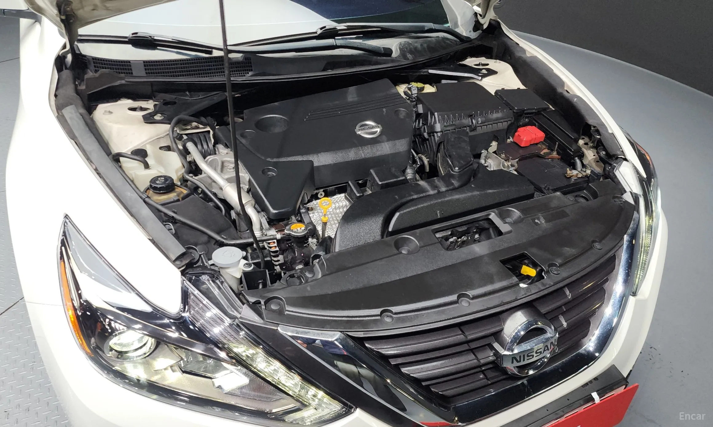 Nissan Altima превью 6