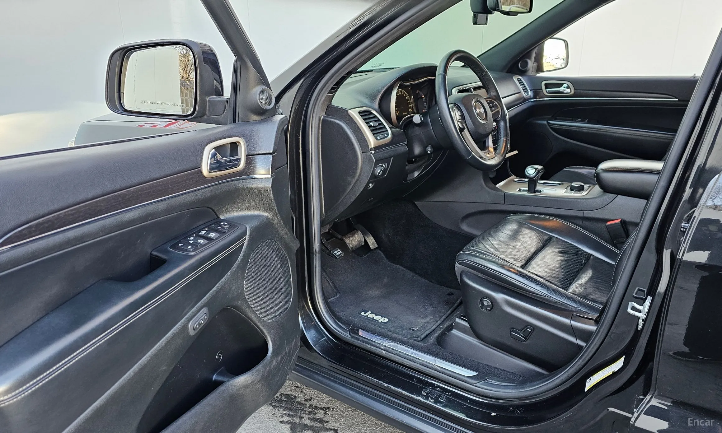 Jeep Grand Cherokee превью 11