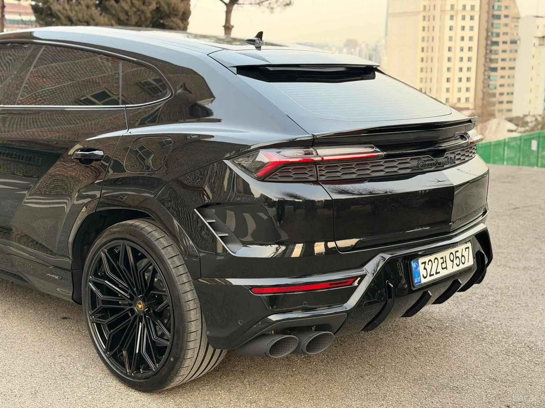 Lamborghini Urus превью 4