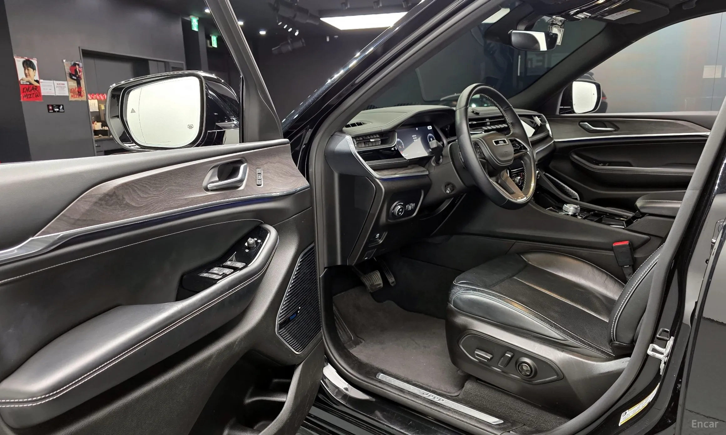 Jeep Grand Cherokee (WL) превью 11