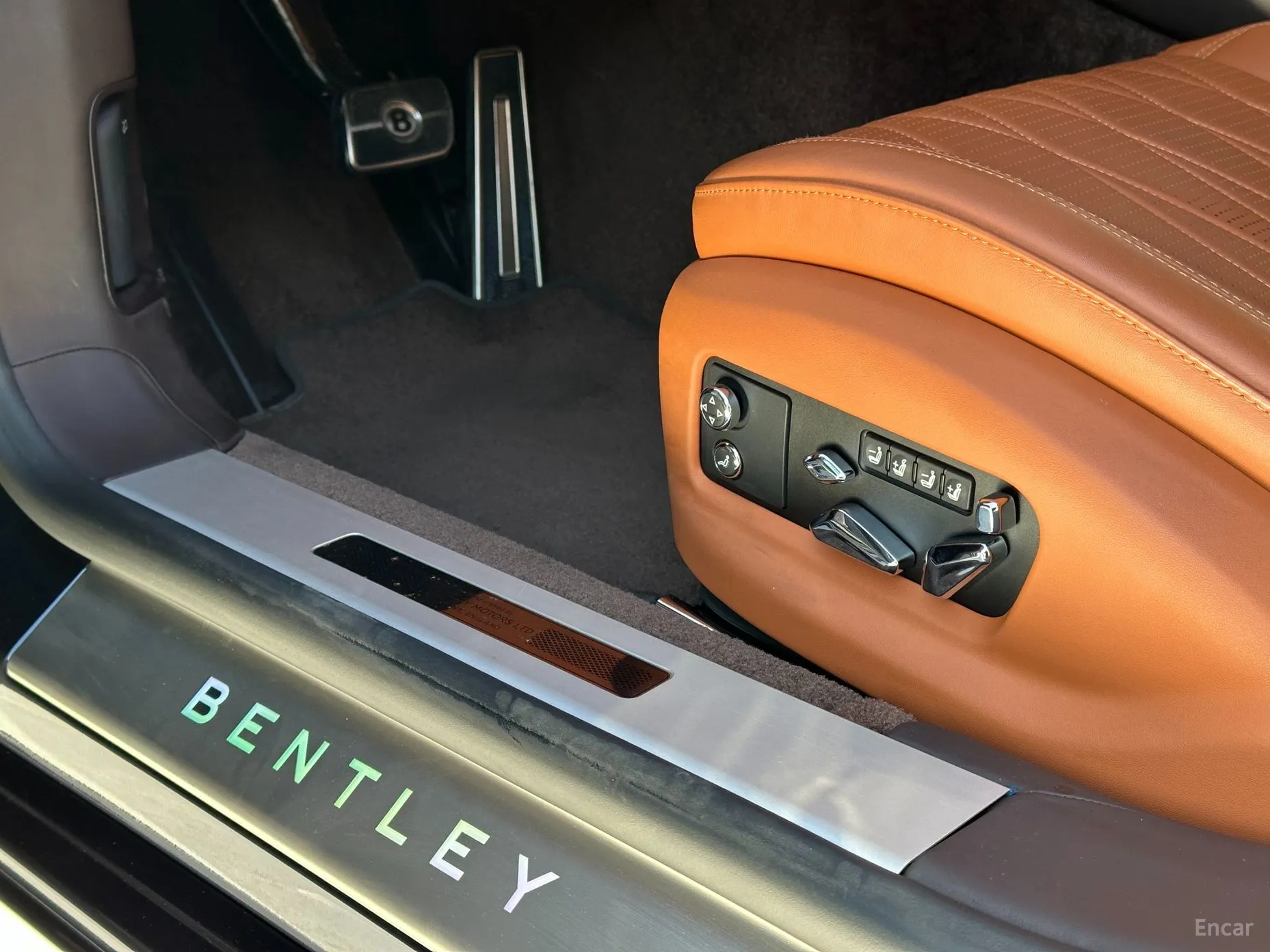 Bentley Flying Spur 3rd Generation превью 16
