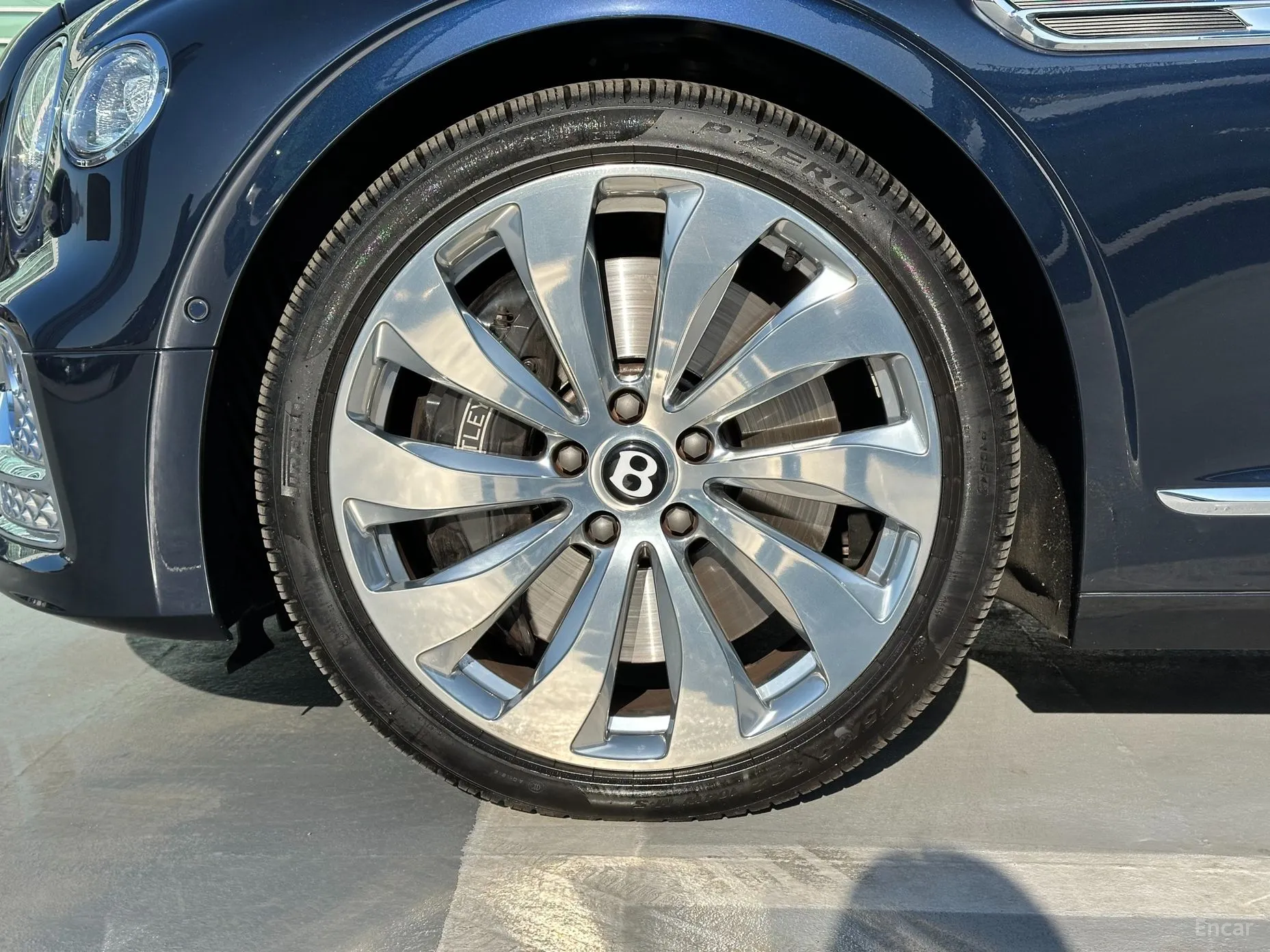 Bentley Flying Spur 3rd Generation превью 5