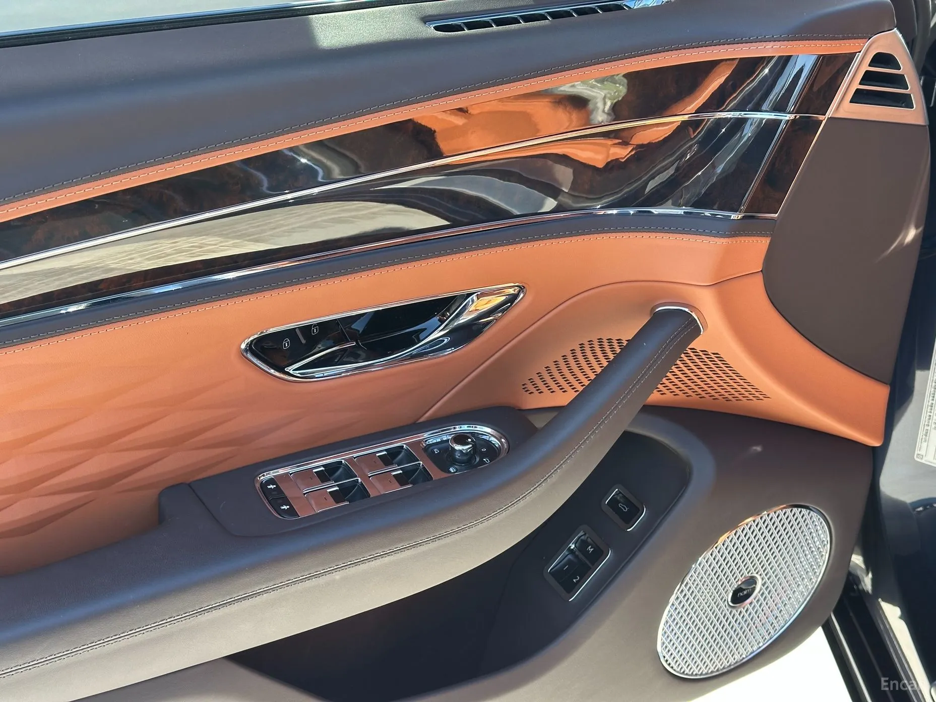 Bentley Flying Spur 3rd Generation превью 6