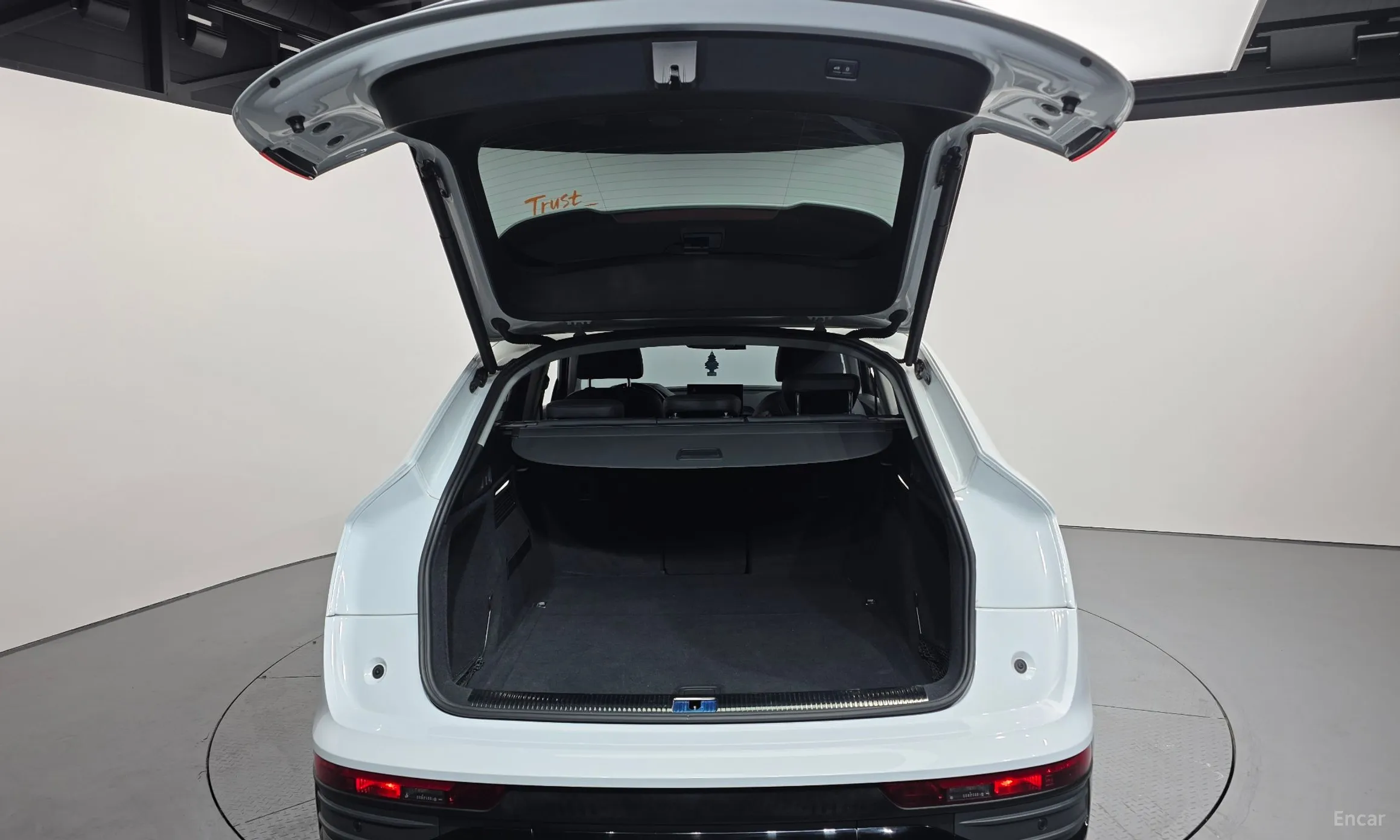 Audi Q5 (FY) превью 20