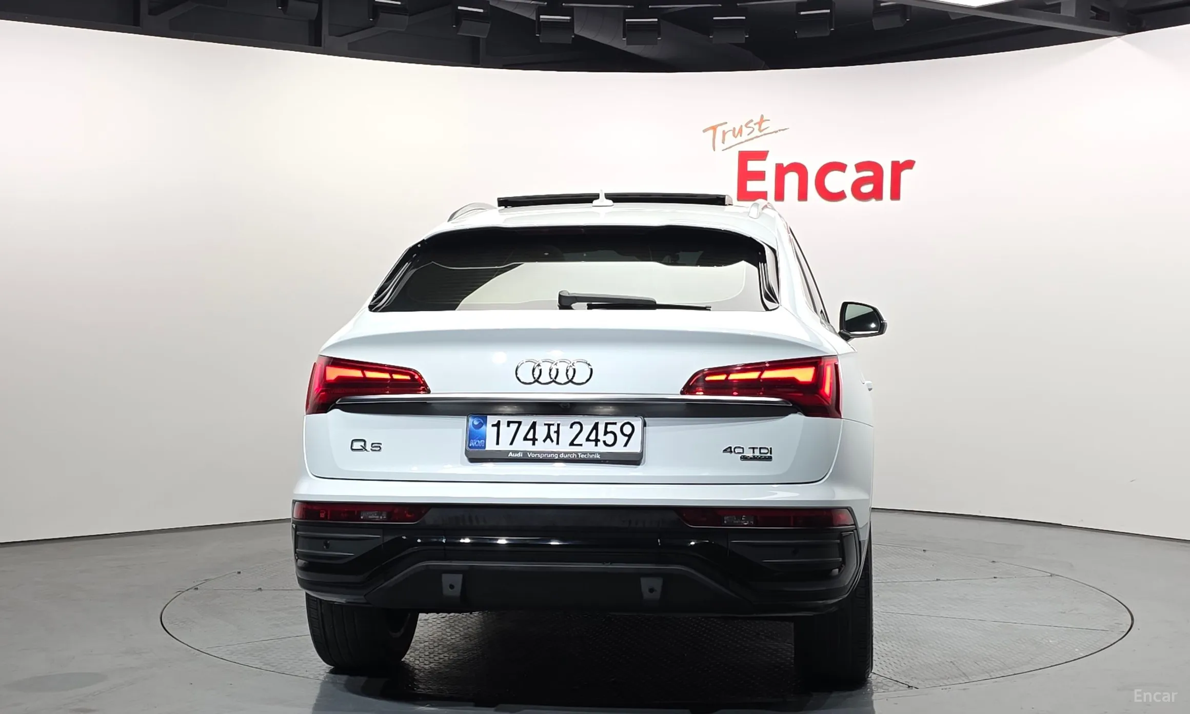 Audi Q5 (FY) превью 4