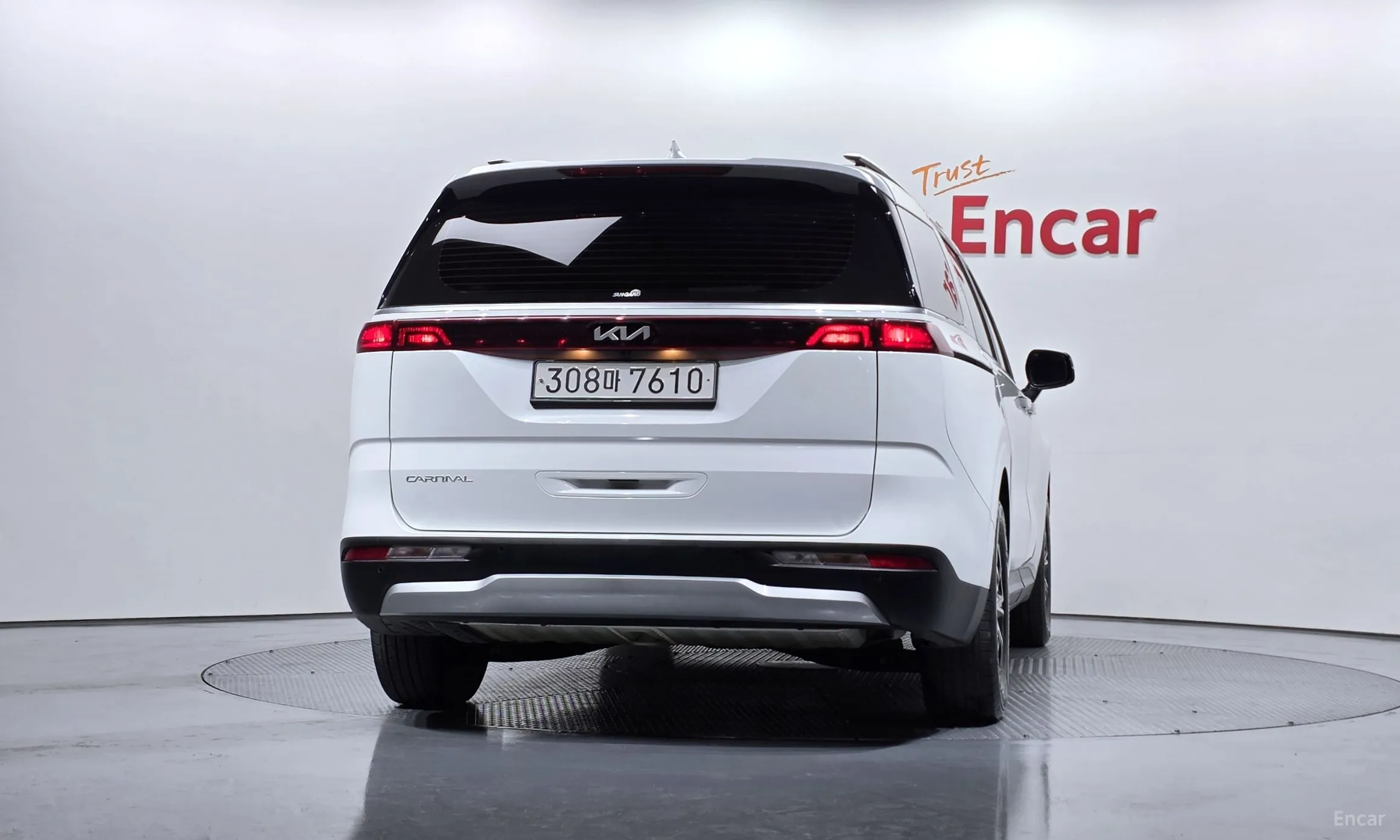 Kia Carnival Gen 4 превью 4
